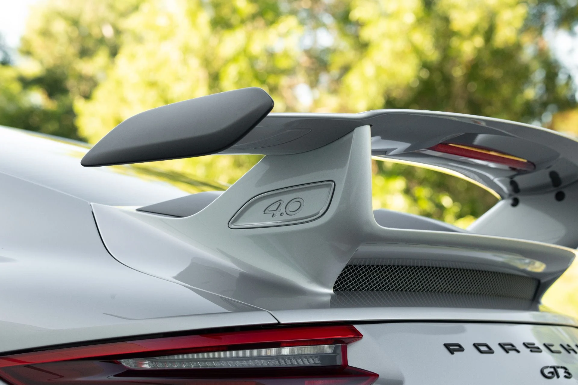 mph015_2210427_Used_2018_Porsche_911_GT_3_1761946041_fb98dabcaf