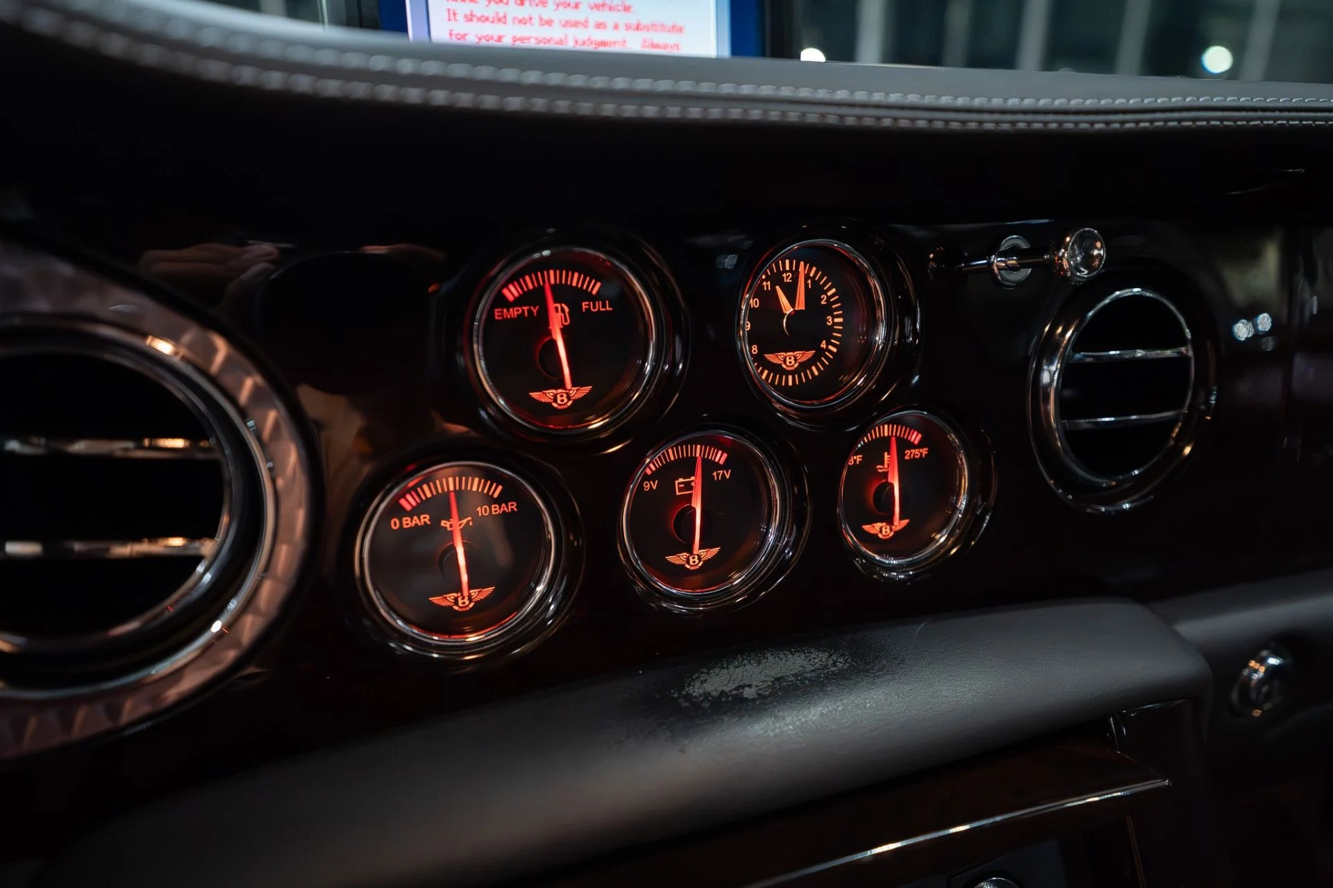 mph015_2213736405_14051_p16_l_03750f8f1e