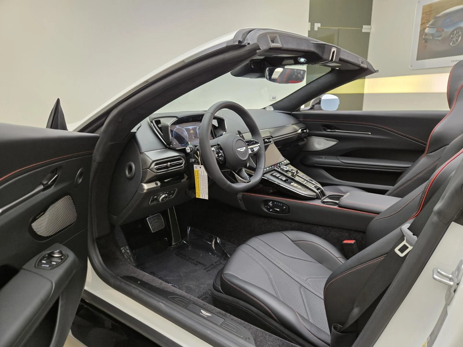mph015_221476718_New_2026_Aston_Martin_Vantage_1759816375_d48f6588cf