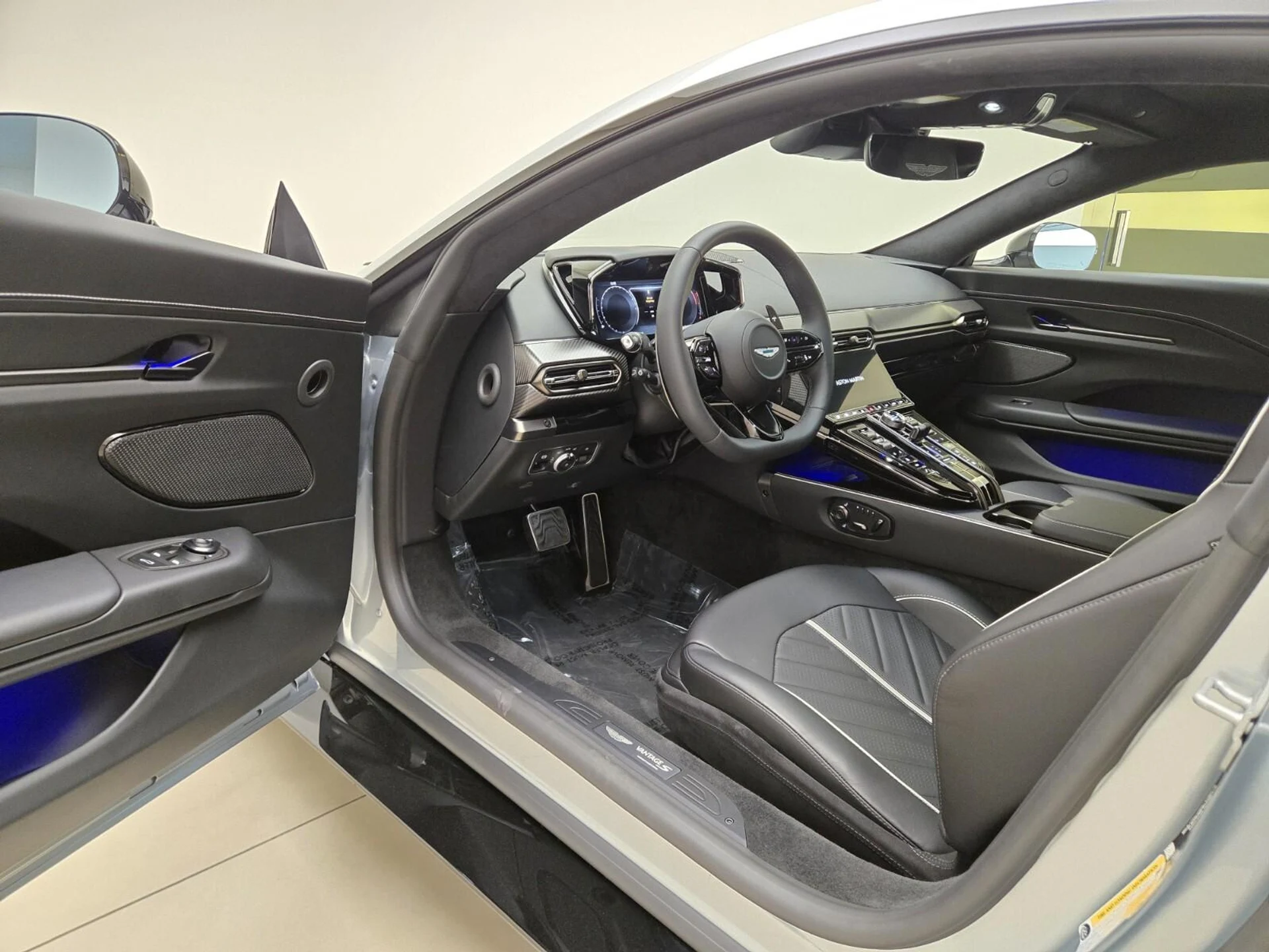 mph015_2215639881_New_2026_Aston_Martin_Vantage_S_1778909010_263f566f2b