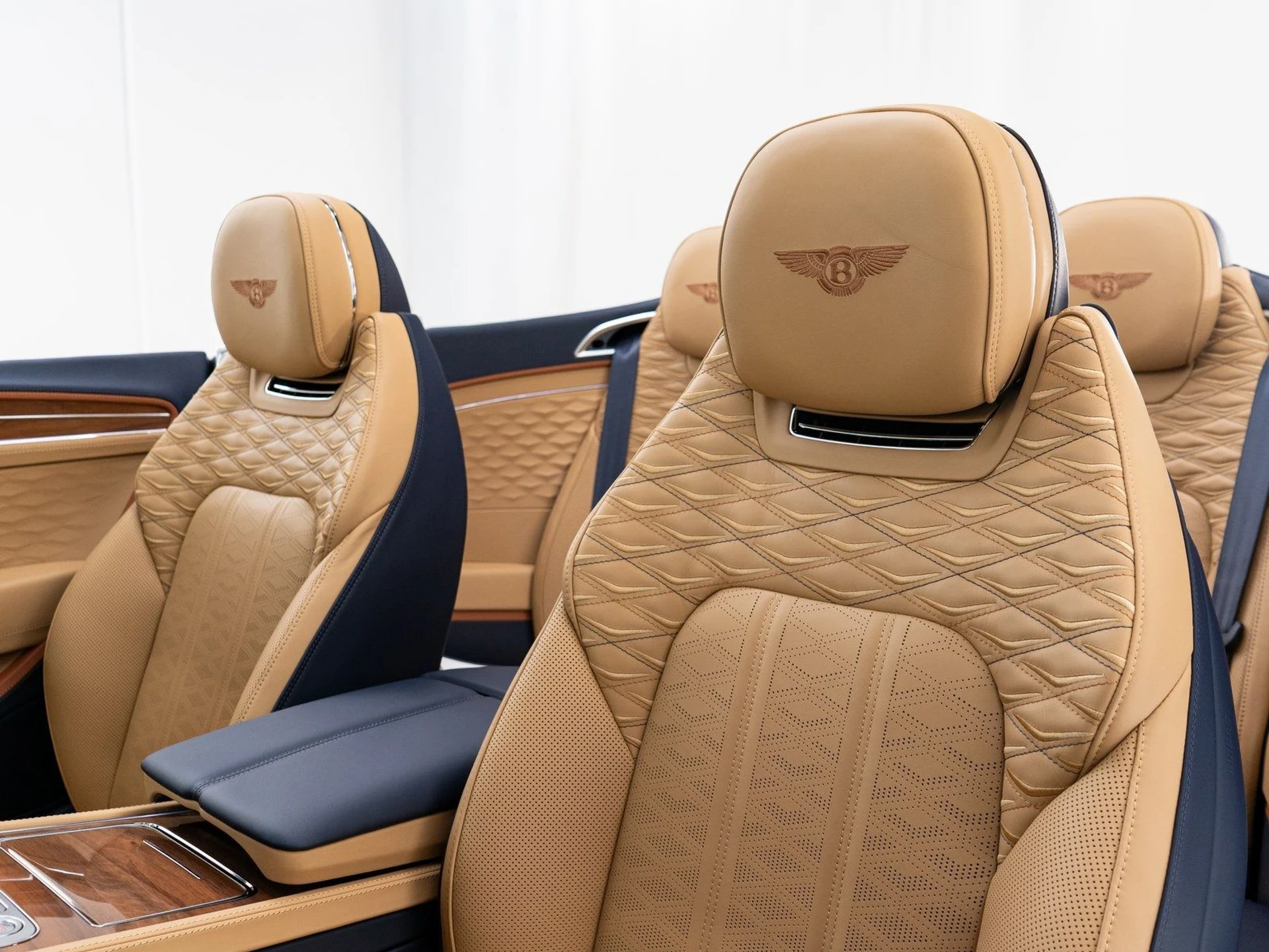 mph015_2224879878_e123446bd05763e0565de772a26ec4a7_55a37be0aa