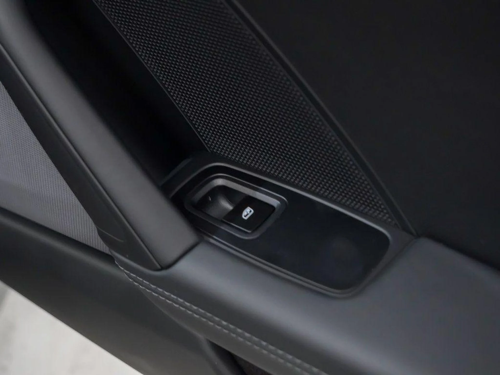 mph015_2232473495_p_U_Zwv_Q_Iz_C0_Olc5_BYFR_05u_Fd_FIE_903a6128bc