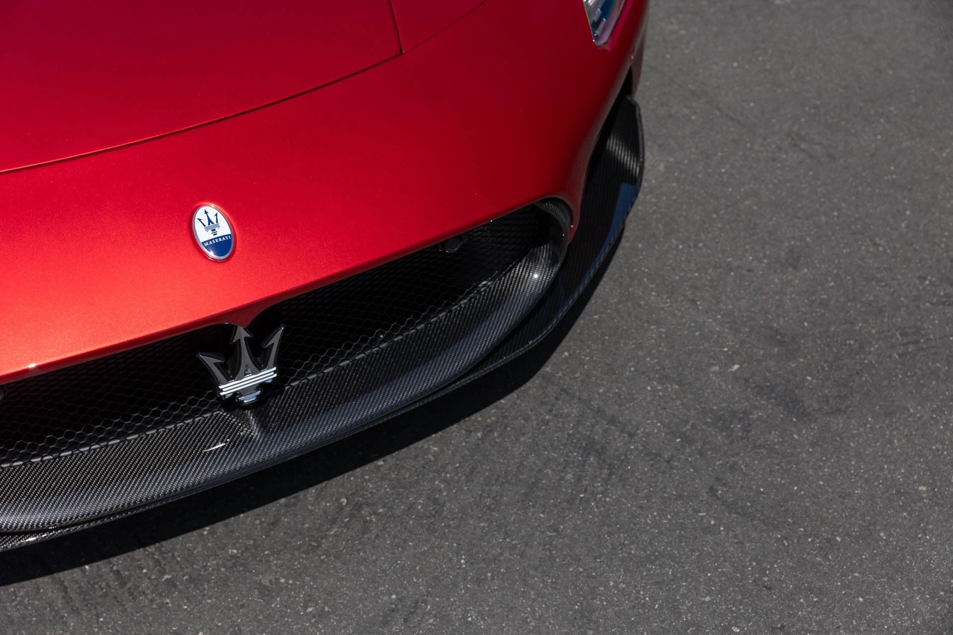 mph015_2233037105_Used_2022_Maserati_MC_20_1747769259_4d63e1ccc3