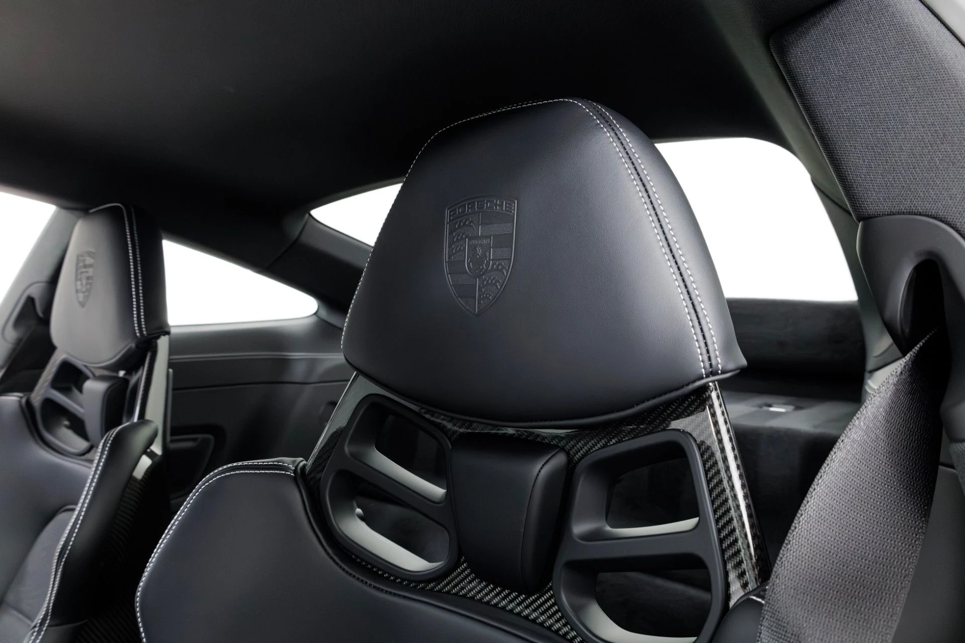 mph015_2236774615_Used_2024_Porsche_911_GT_3_Touring_1767999905_40f9c76b53