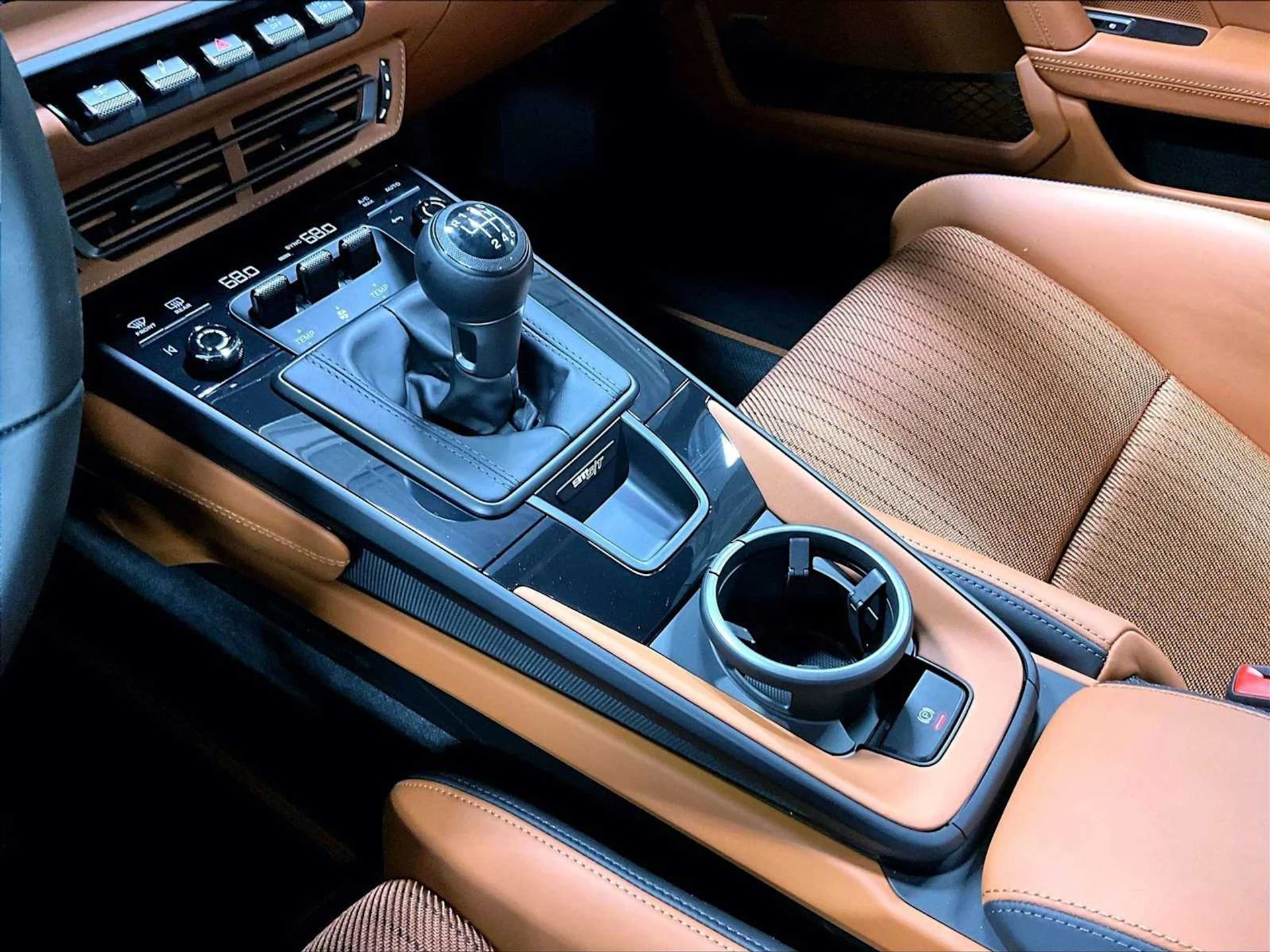 mph015_2240501689_42a47433198f58e195917a2c883a54a7x_bc6183a4d1