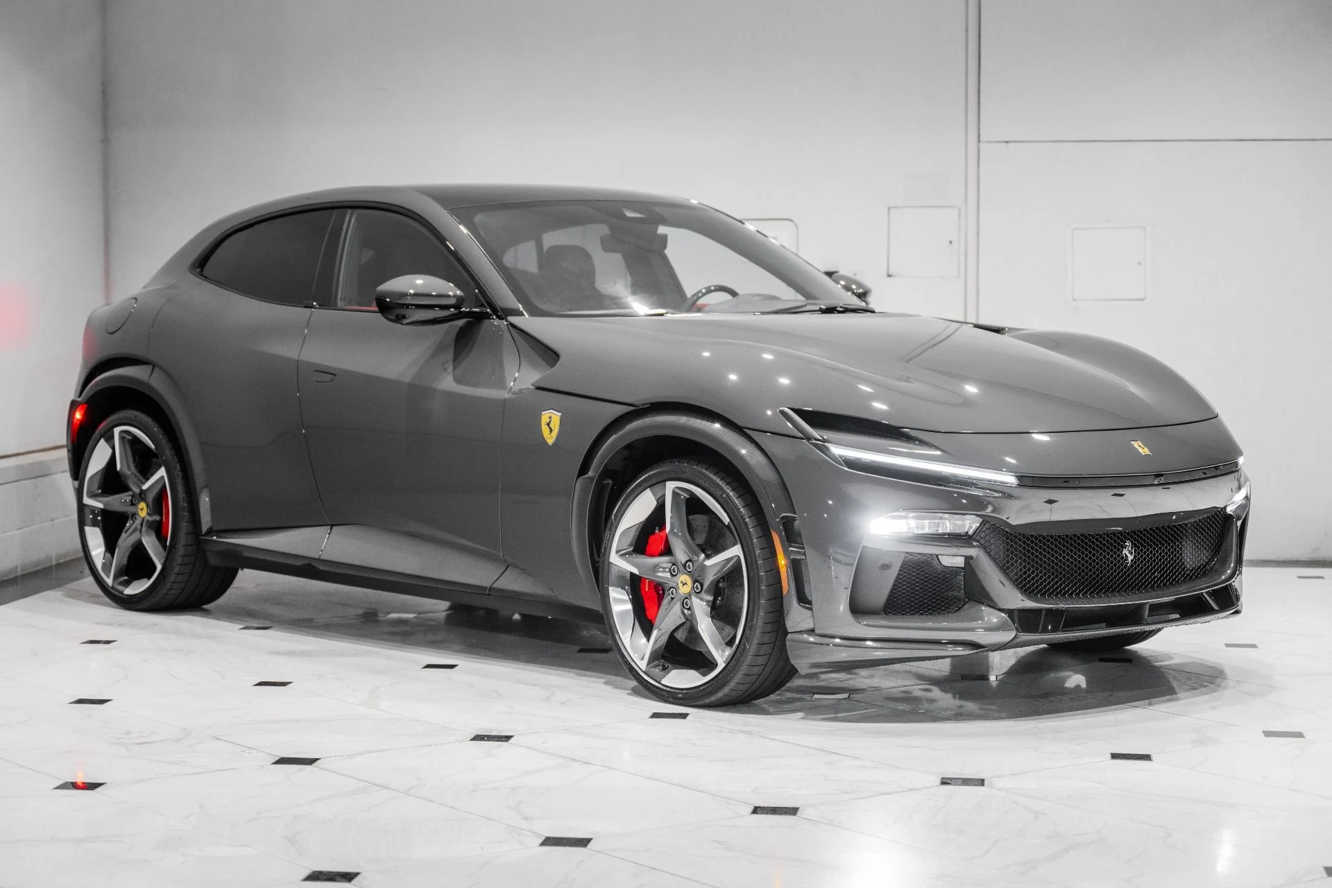 mph015_2244483964_Used_2026_Ferrari_Purosangue_1781276240_16caa2a9f2