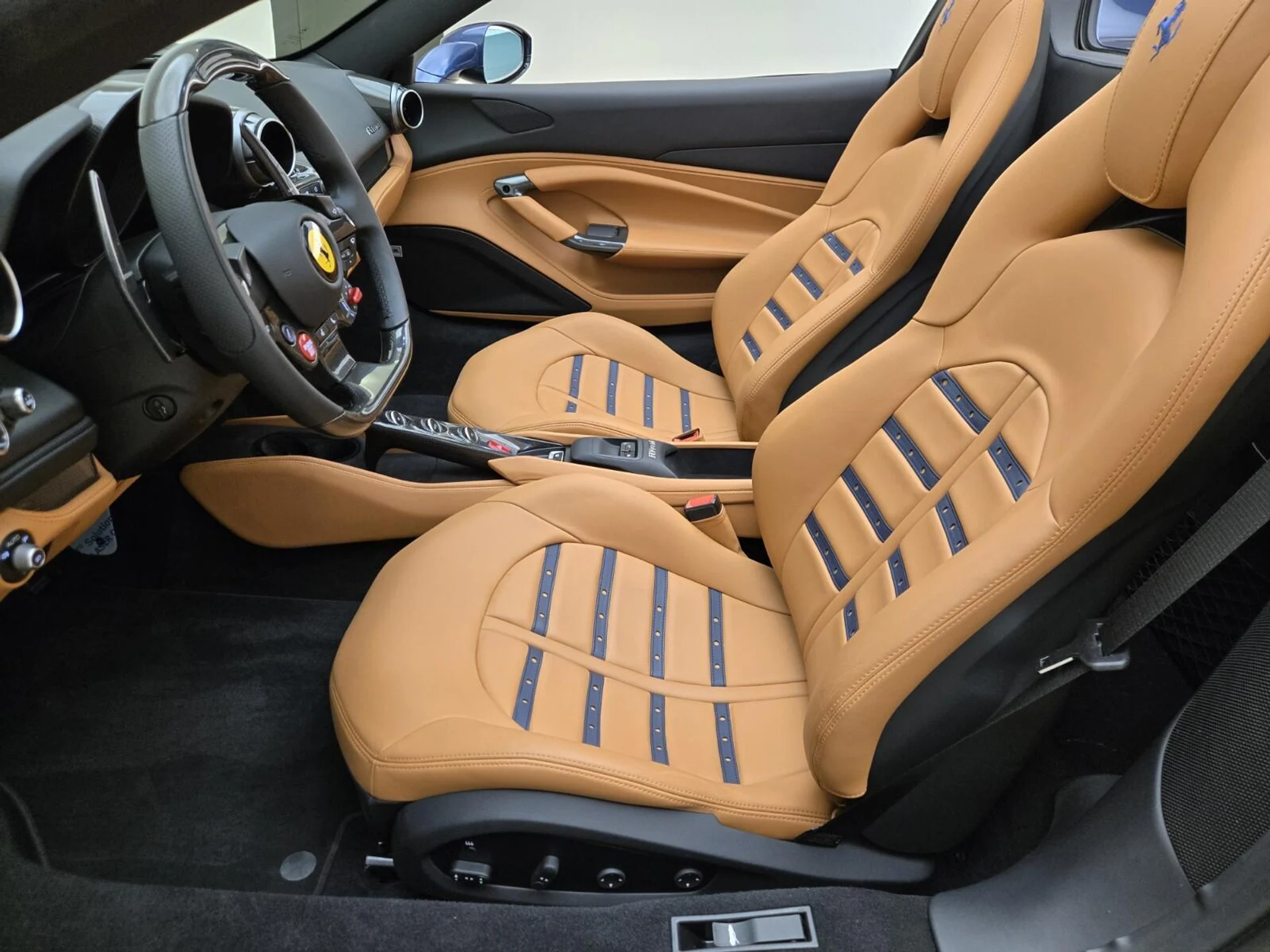mph015_2248574656_Used_2022_Ferrari_F8_Spider_1753250638_b0305da466