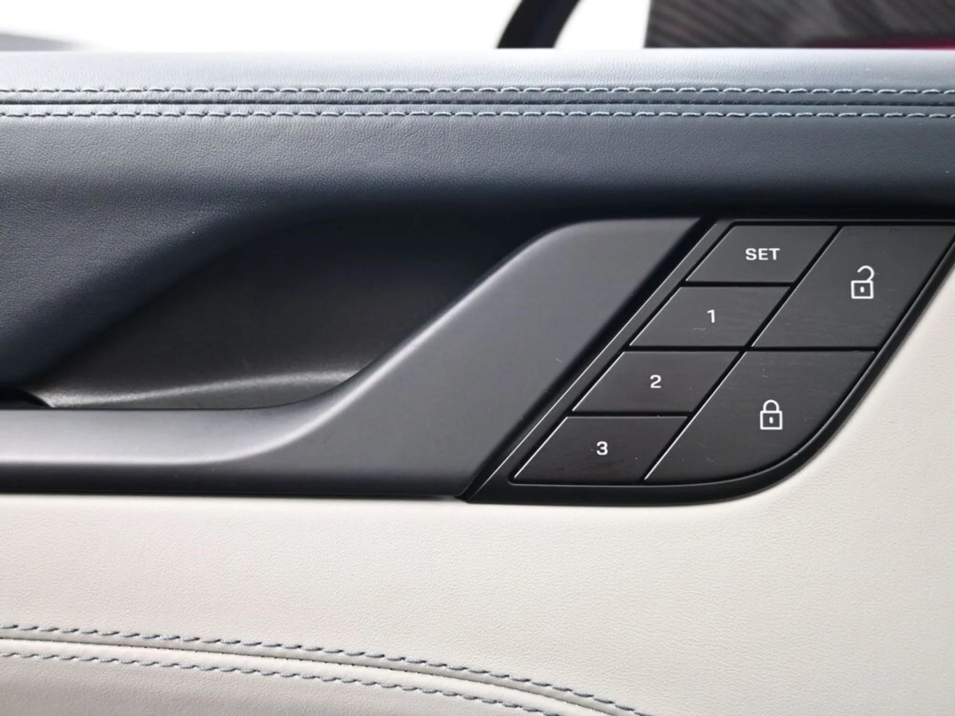 mph015_2249193051_339c0acf4cb512198a05cfcd78dcdd1fx_bee8a1a85b