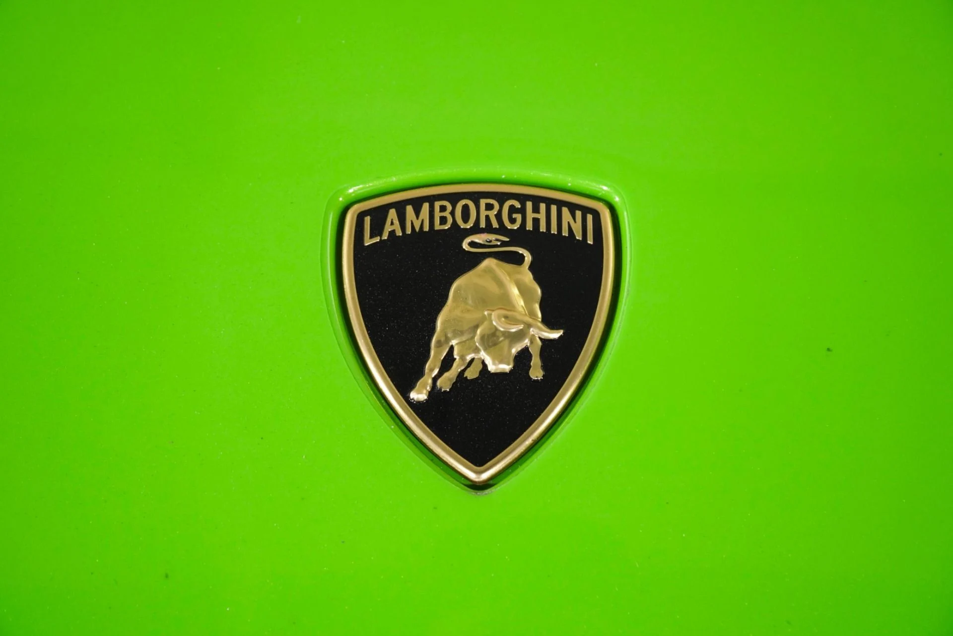 mph015_225637400_Used_2022_Lamborghini_Huracan_EVO_1774468302_d490920bf6