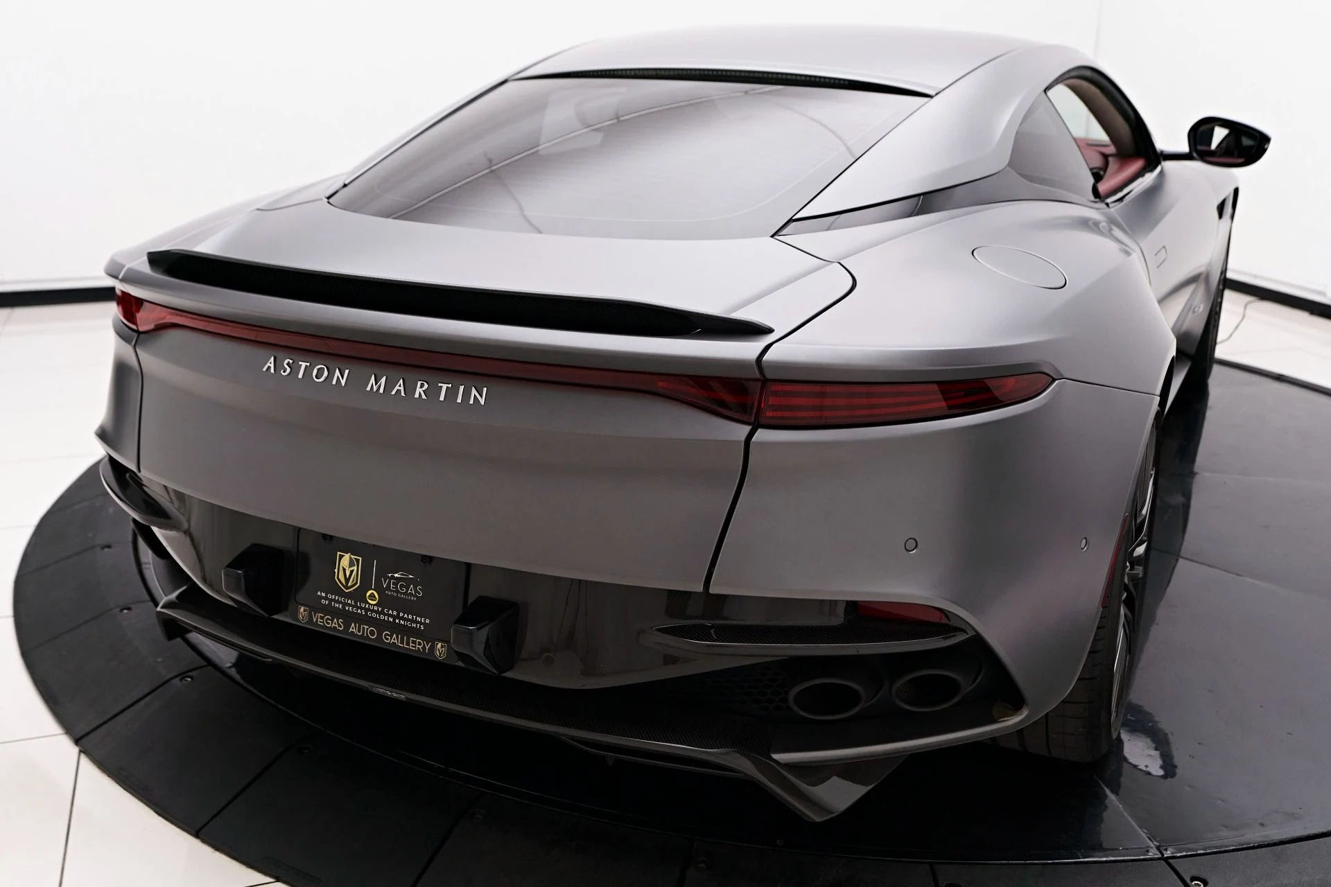 mph015_2258072198_Used_2021_Aston_Martin_DBS_Superleggera_1720056627_a4888381ee