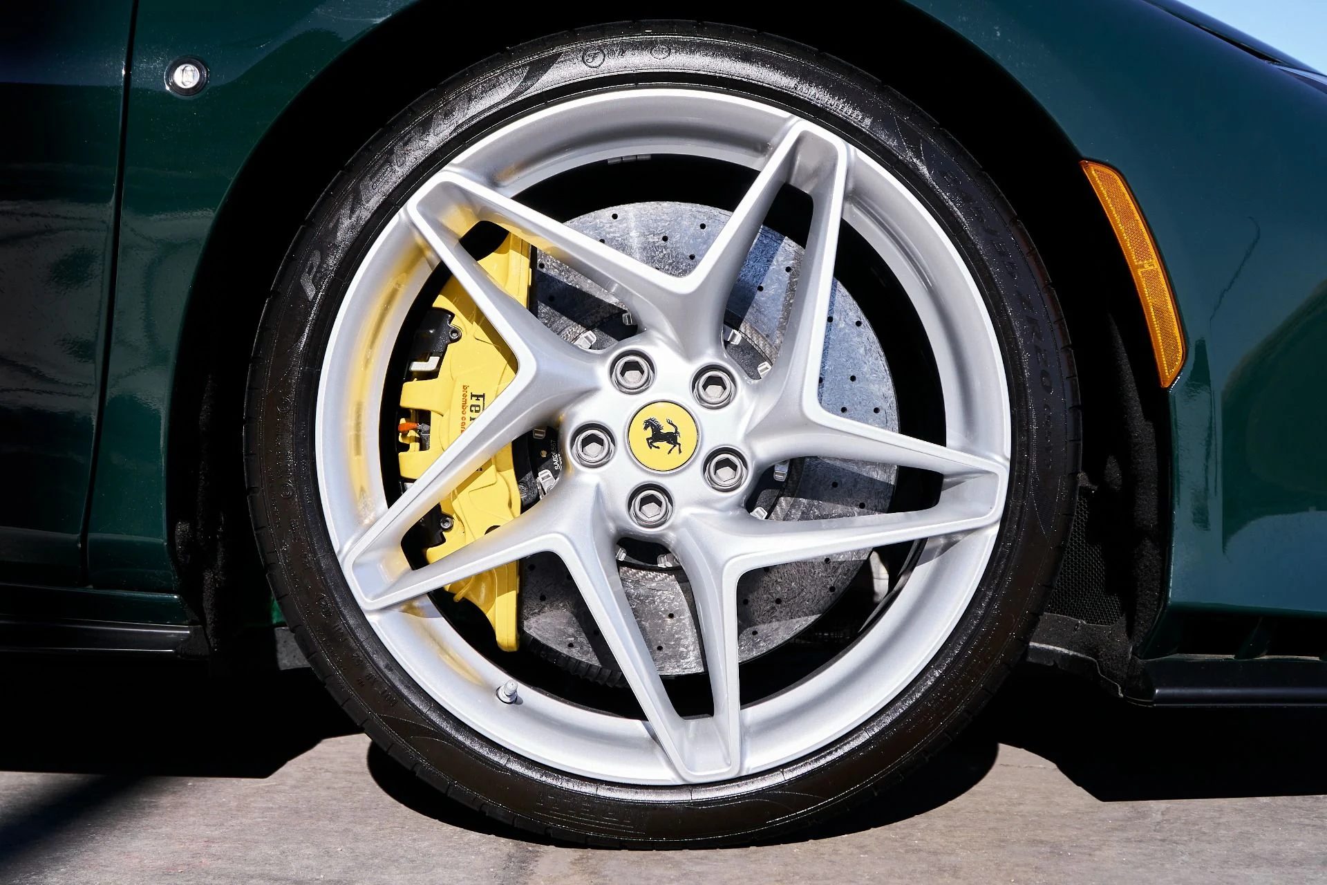 mph015_2264735390_Used_2022_Ferrari_F8_Tributo_Base_1765662014_64589d5612