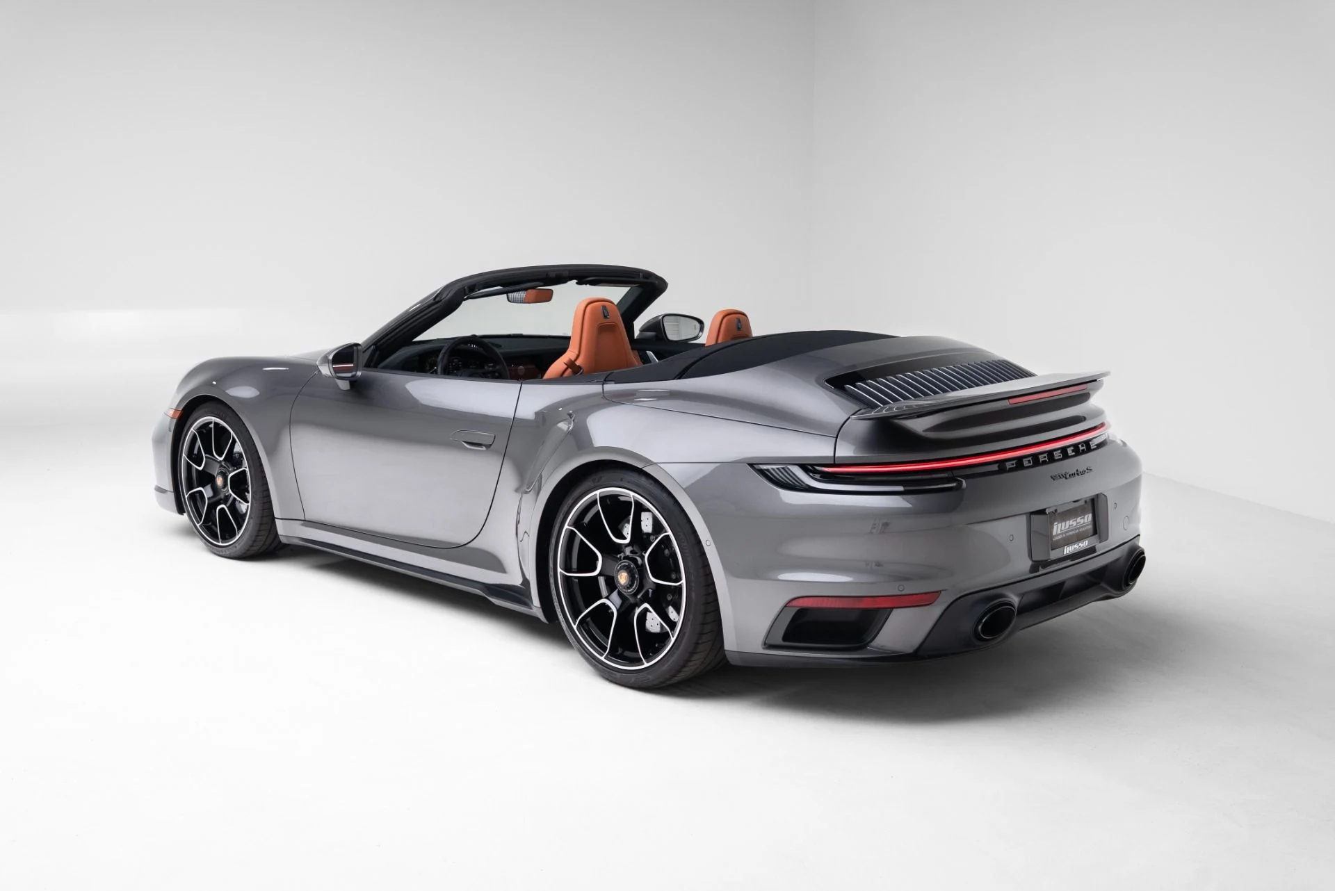 mph015_2267041877_Used_2024_Porsche_911_Turbo_S_1770940586_ad503bf99f