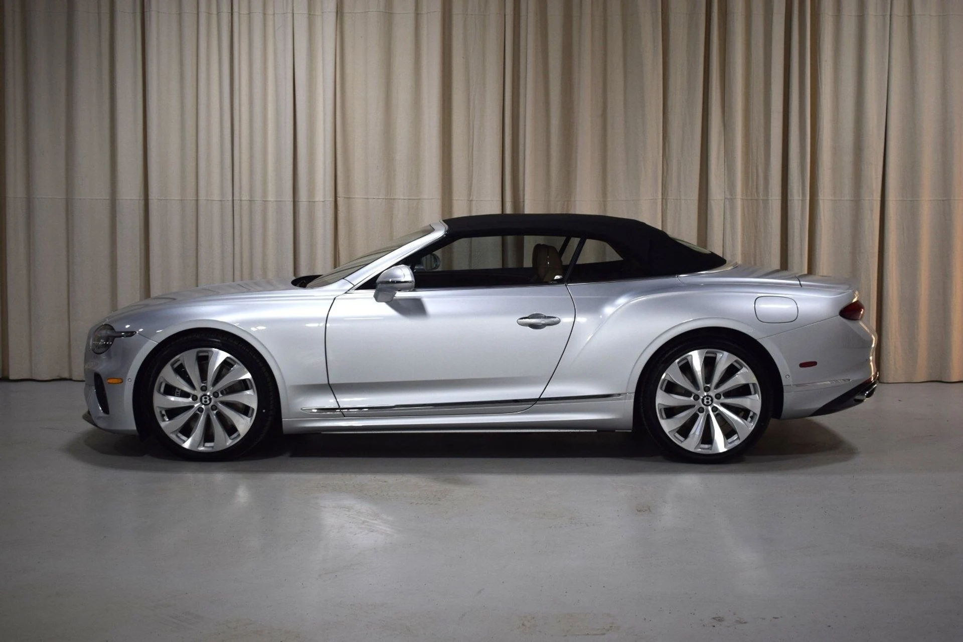 mph015_2269846424_1cb053d3f49278b616e7f40dbbcbbe2ax_ad1cd05d3e