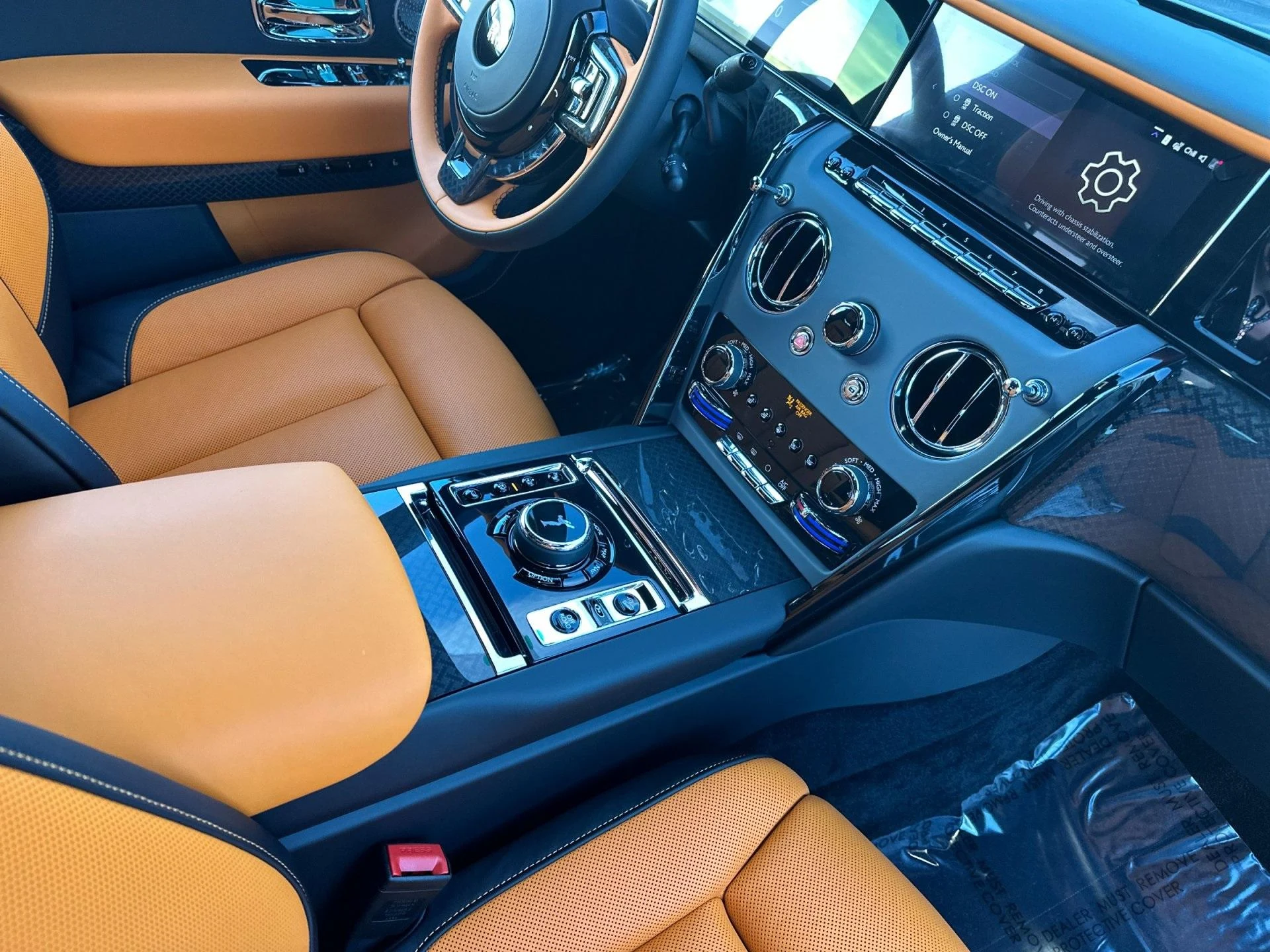 mph015_2271910385_New_2026_Rolls_Royce_Black_Badge_Cullinan_1763737852_044093e277