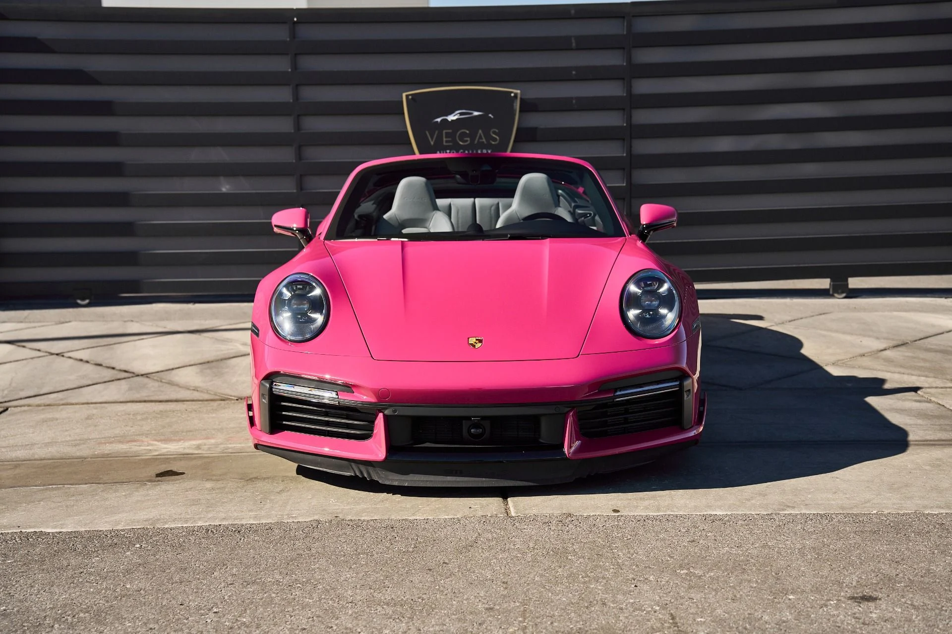 mph015_2272416025_Used_2023_Porsche_911_Turbo_1762568119_c23b299753