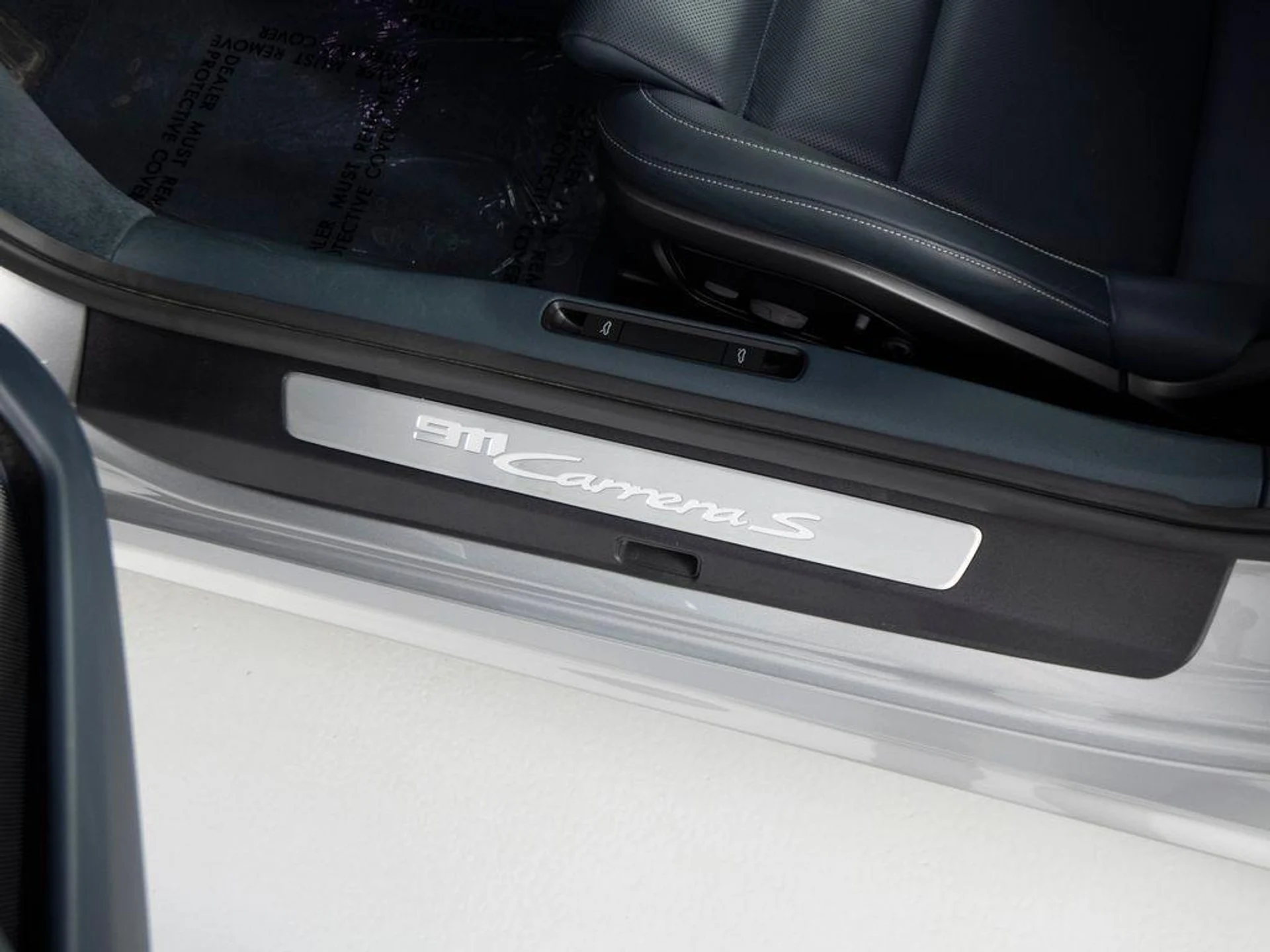 mph015_2274453581_5c_T_65bvd0_KJQ_P_Lqq9_W44ei1a4_7a483245be