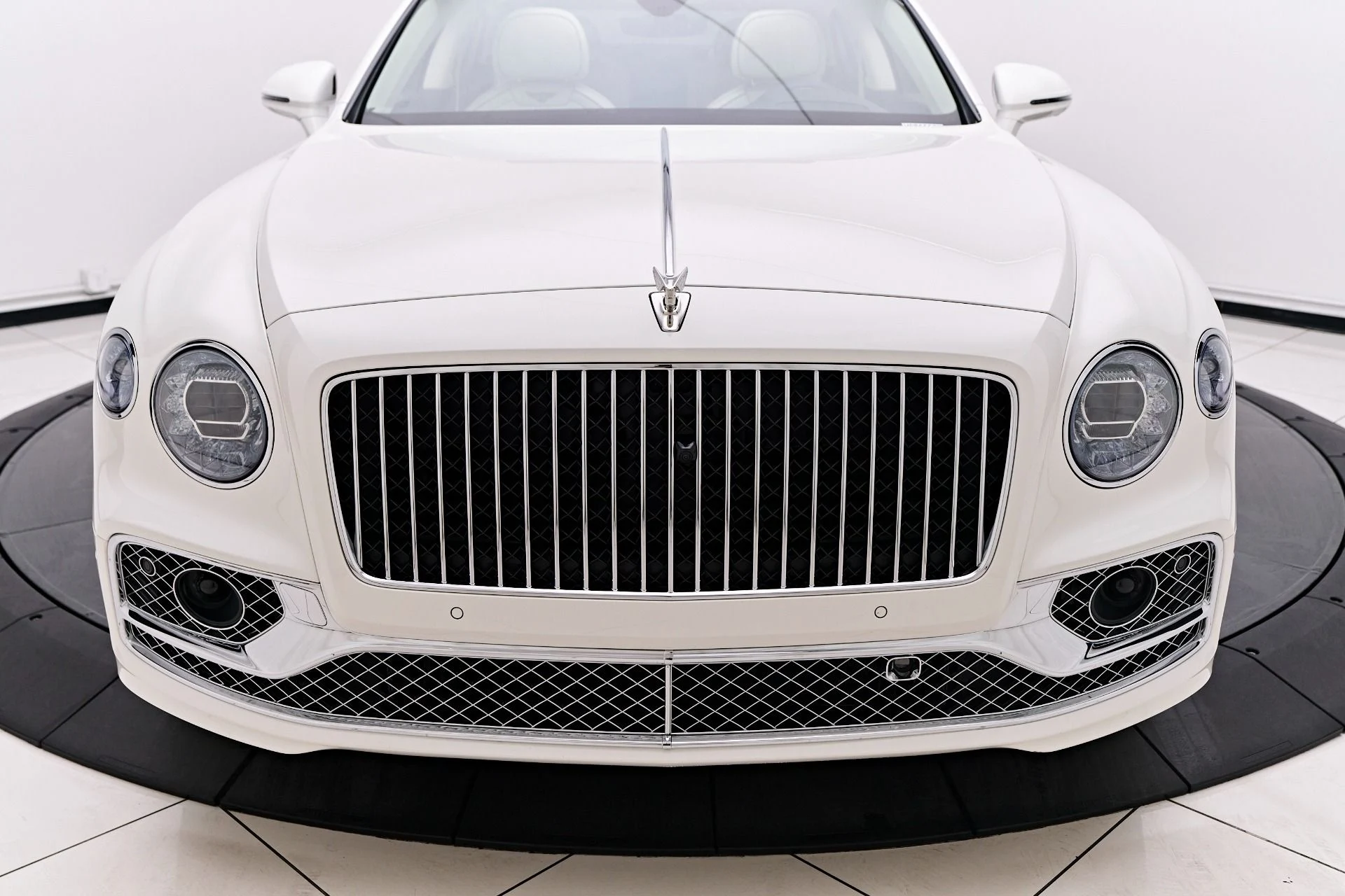 mph015_2274923057_Used_2021_Bentley_Flying_Spur_V8_1755391879_82aee3f24d