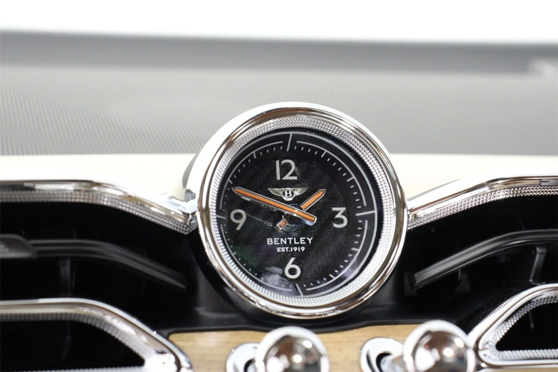 mph015_2285852820_d6da3fc9b2588849abc1eea5f20815bb_c726108944