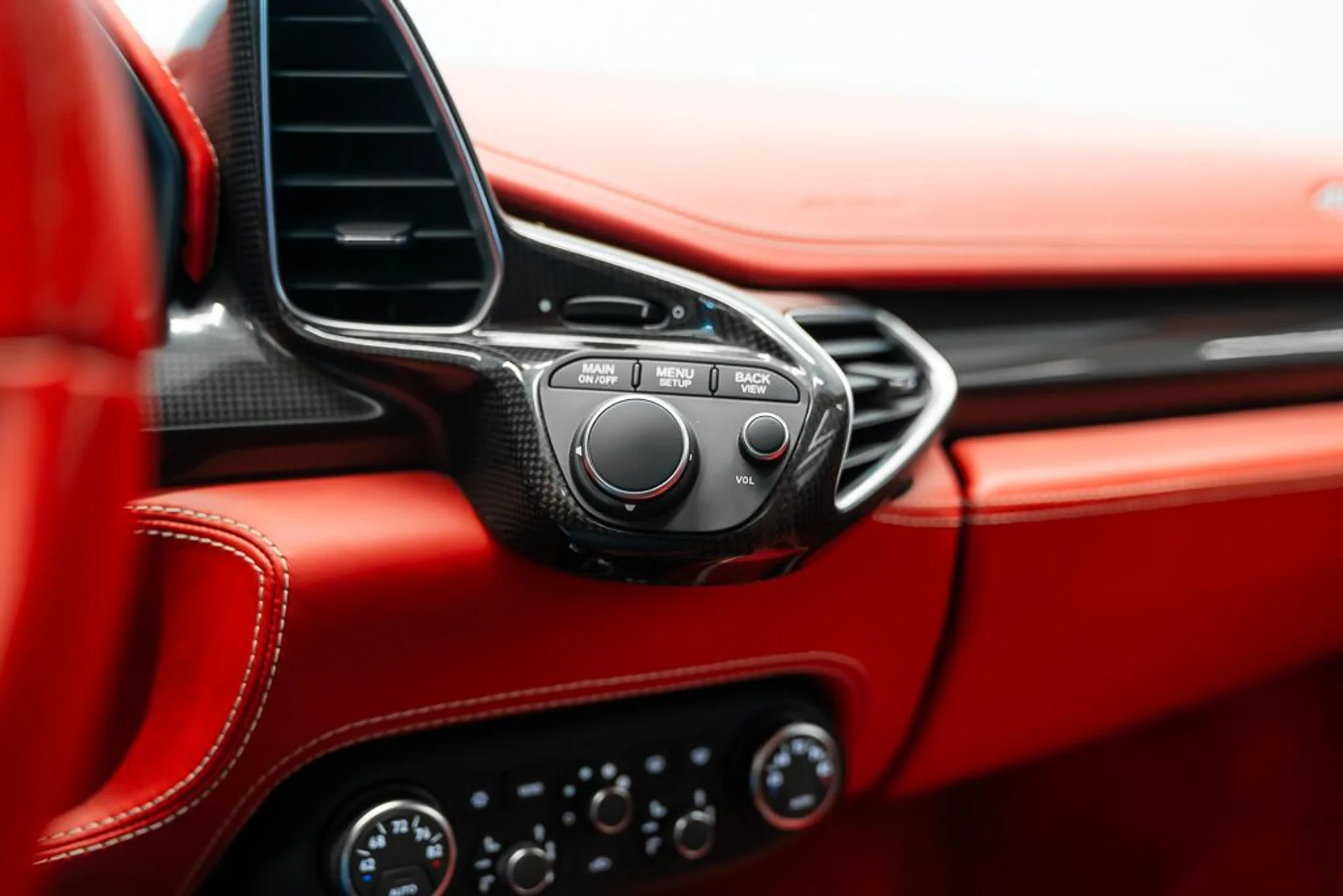 mph015_2288512069_ferrari_458_italia_2013_jpg_v_1754355020_5bd7d29da4