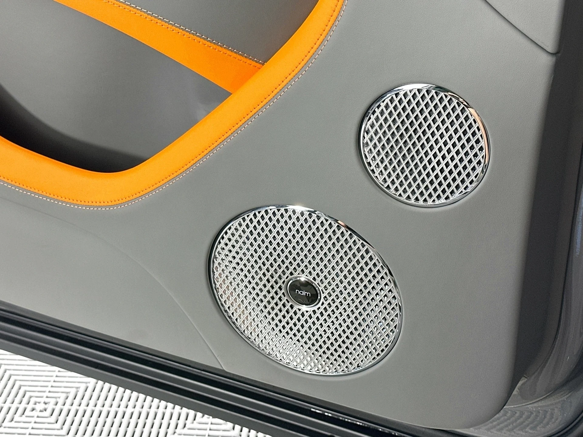 mph015_2295474803_16_29a6b7542f