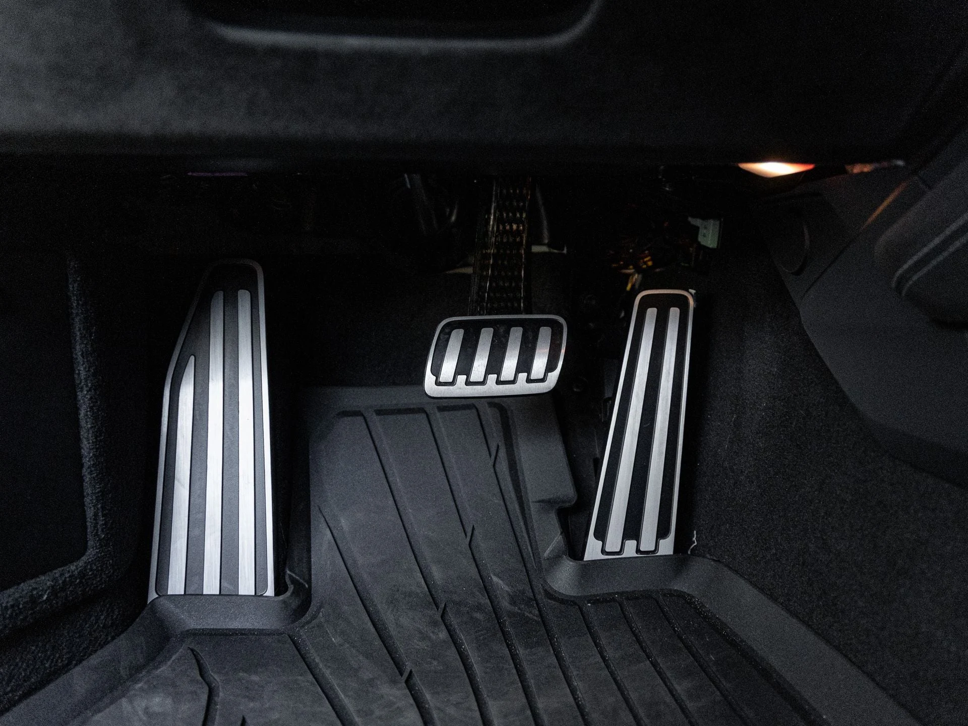 mph015_230094030_16_c14d821892