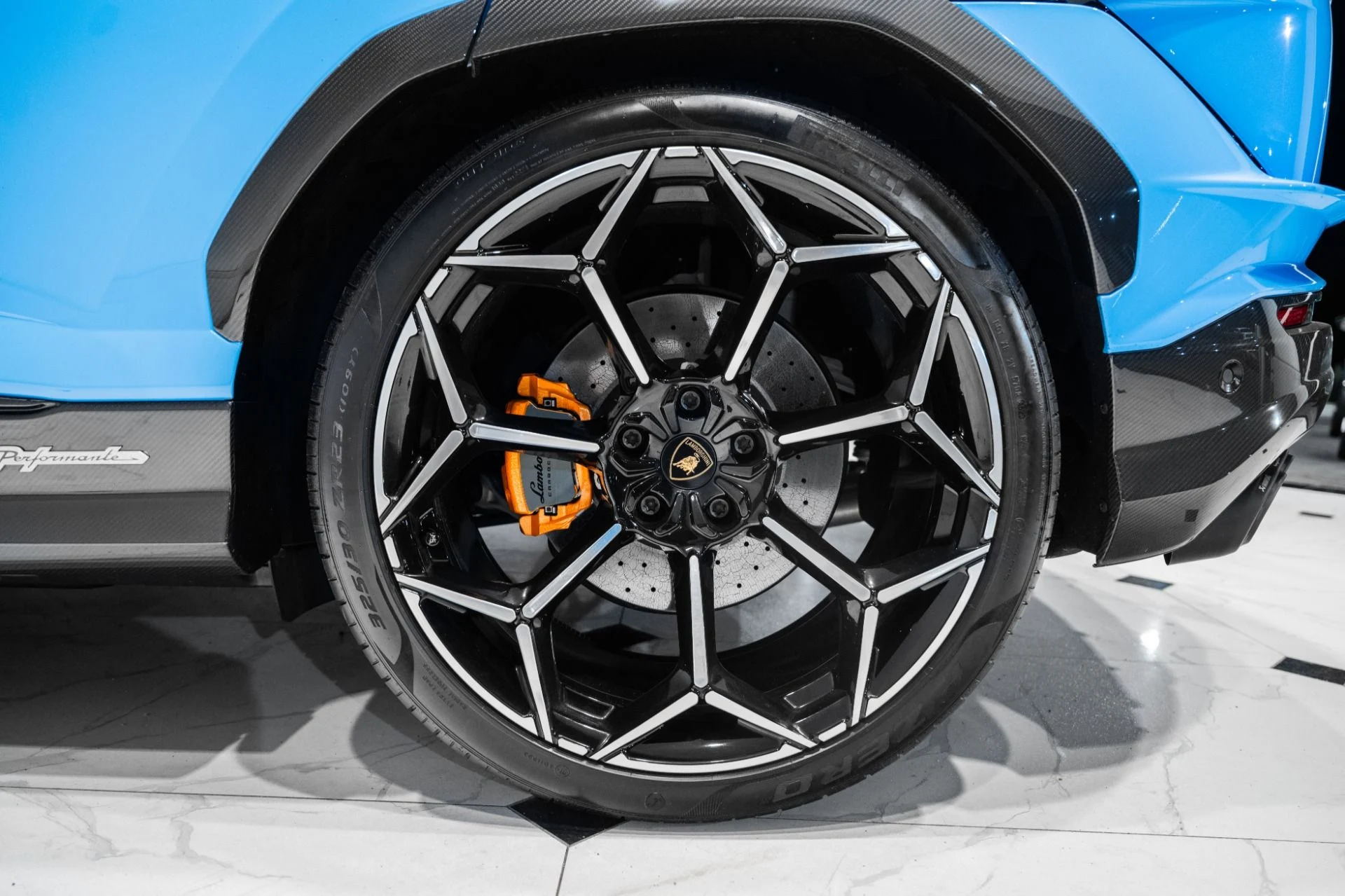 mph015_2302546216_Used_2024_Lamborghini_Urus_Performante_1773070205_7ca68a76da