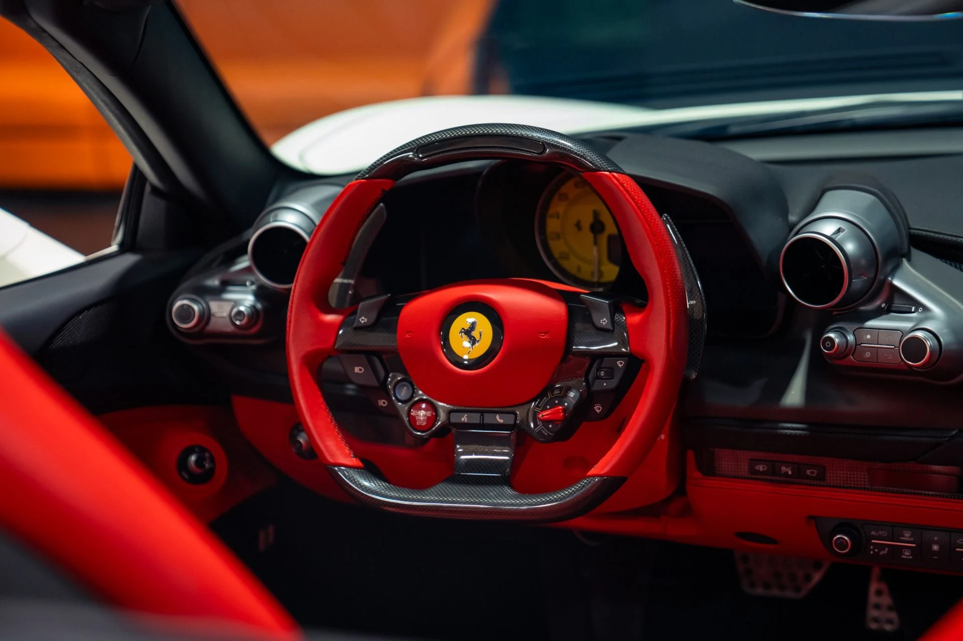 mph015_2304865489_Used_2023_Ferrari_F8_Spider_Passenger_Display_Front_Lift_1785938596_0505ffae80