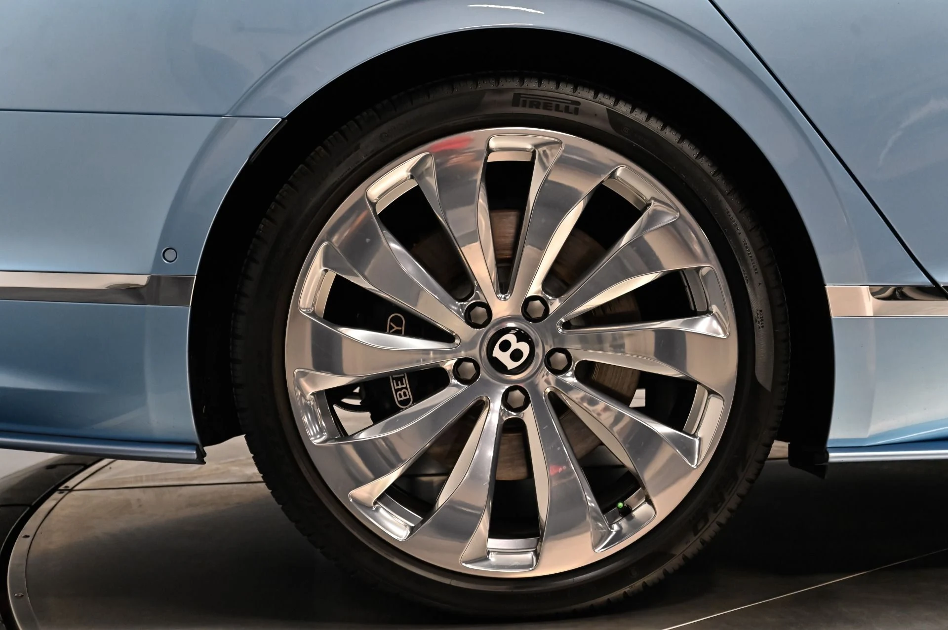 mph015_2308598465_Used_2022_Bentley_Flying_Spur_V8_1790876824_b460cc491f