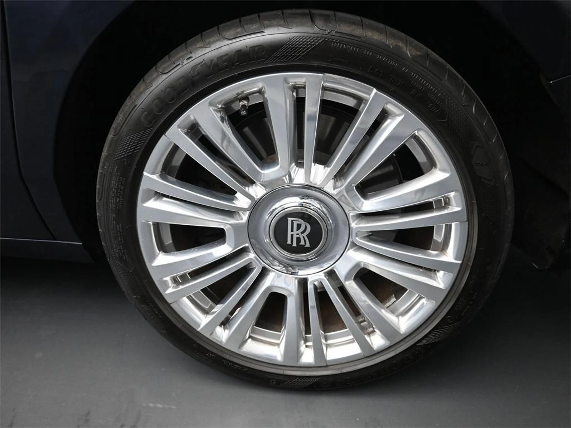 mph015_2310754521_Kq_CF_Xdi_SLUCP_5a_Ma_VG_3_R8_Xs1qf_I_c15c80c255