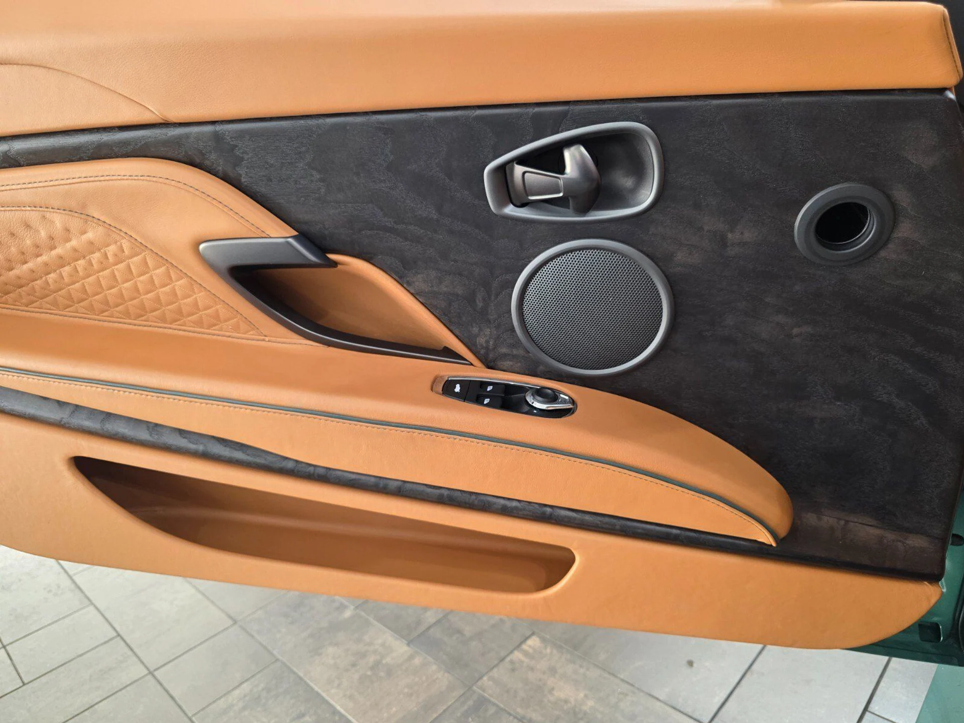 mph015_2311099056_4b3419725aed6533d0002927f3828d6f_b39d899a1e