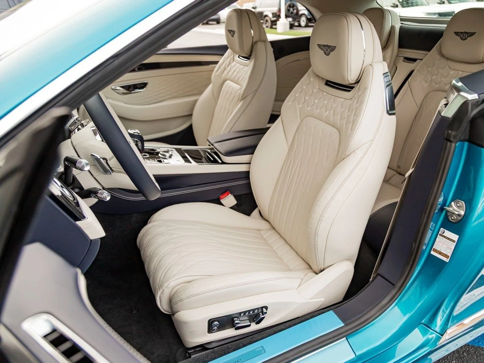 mph015_2311150473_16_2cbe3e7ff9