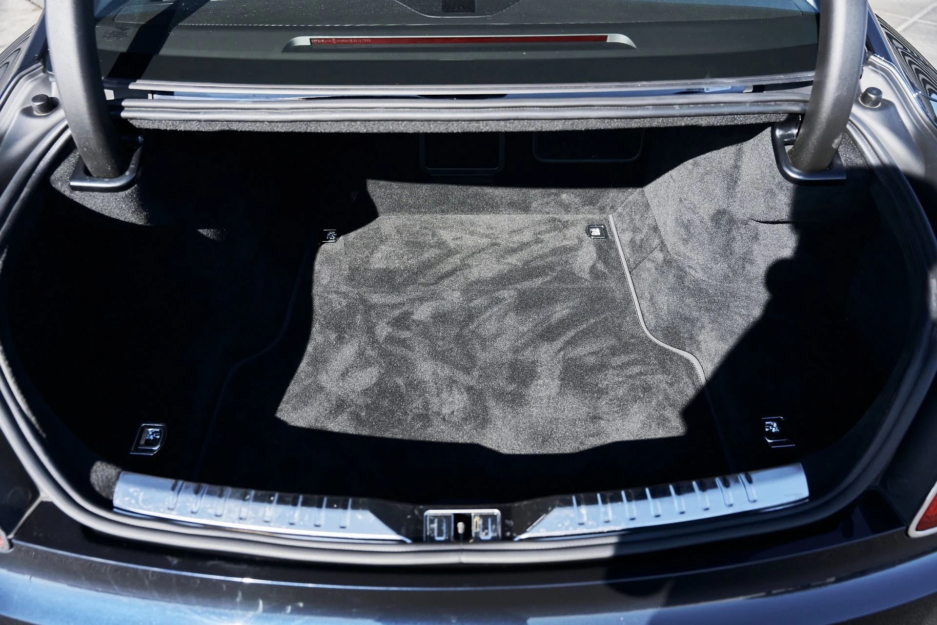 mph015_2312196113_Used_2024_Bentley_Flying_Spur_Mulliner_V8_1773796186_de7876f470