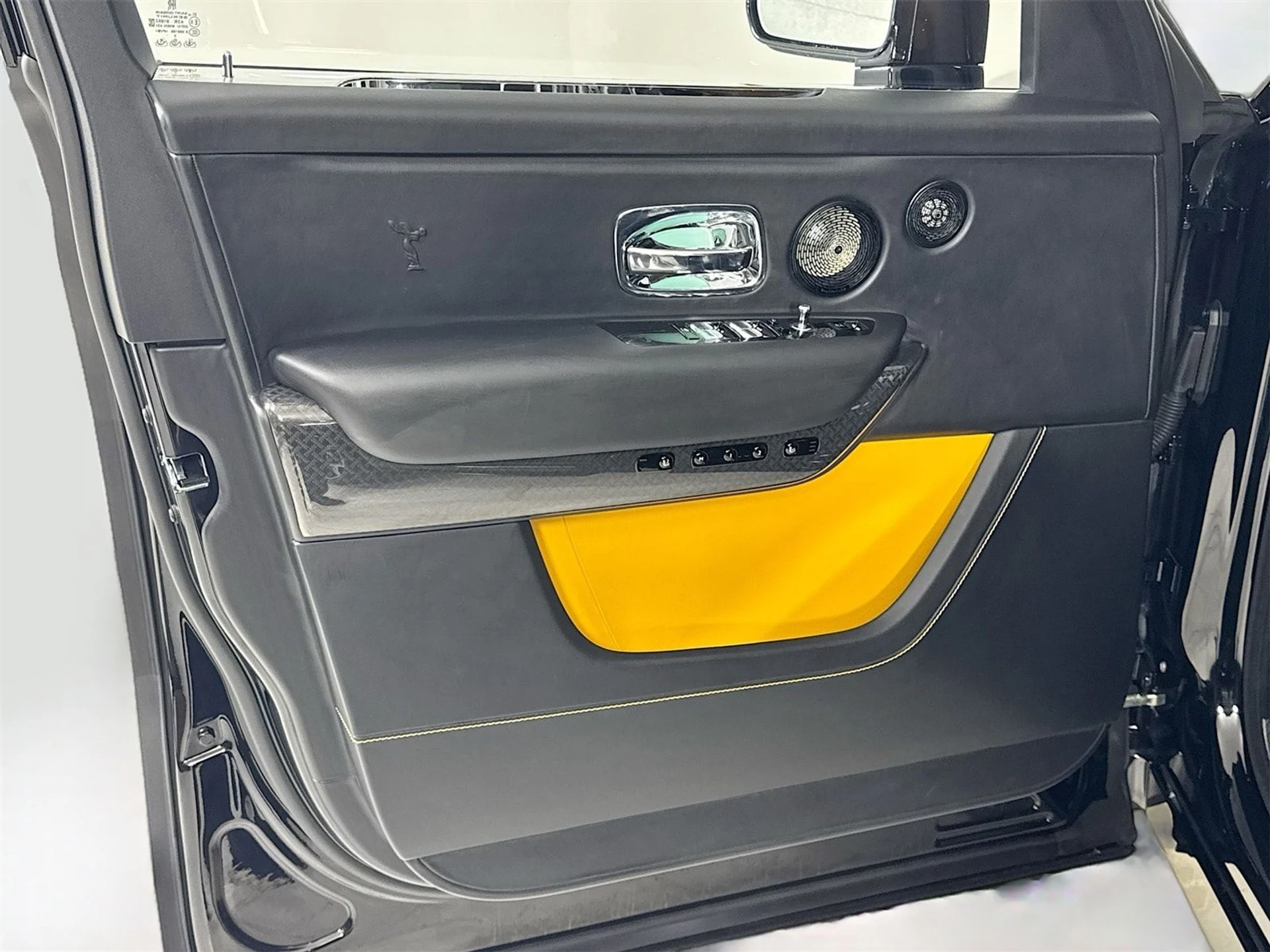 mph015_2312235279_48ab3157760efa9240451cdebc64f499x_f3af2382da