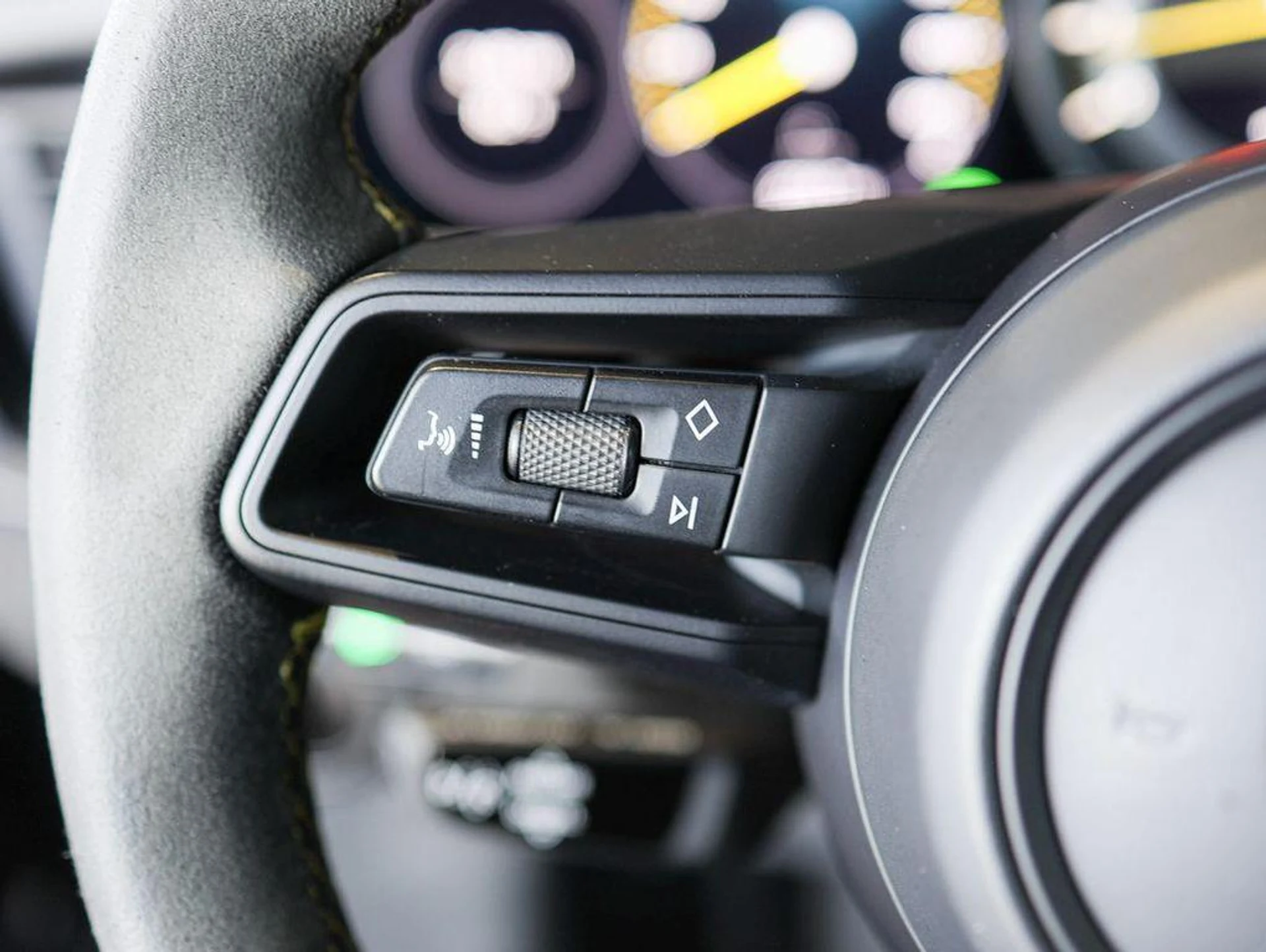 mph015_2319632437_w_T_Ex_Wd_KL_0u_C1ba_Q_Bevbf_Dqb_Ym0_U_519d88ab3f