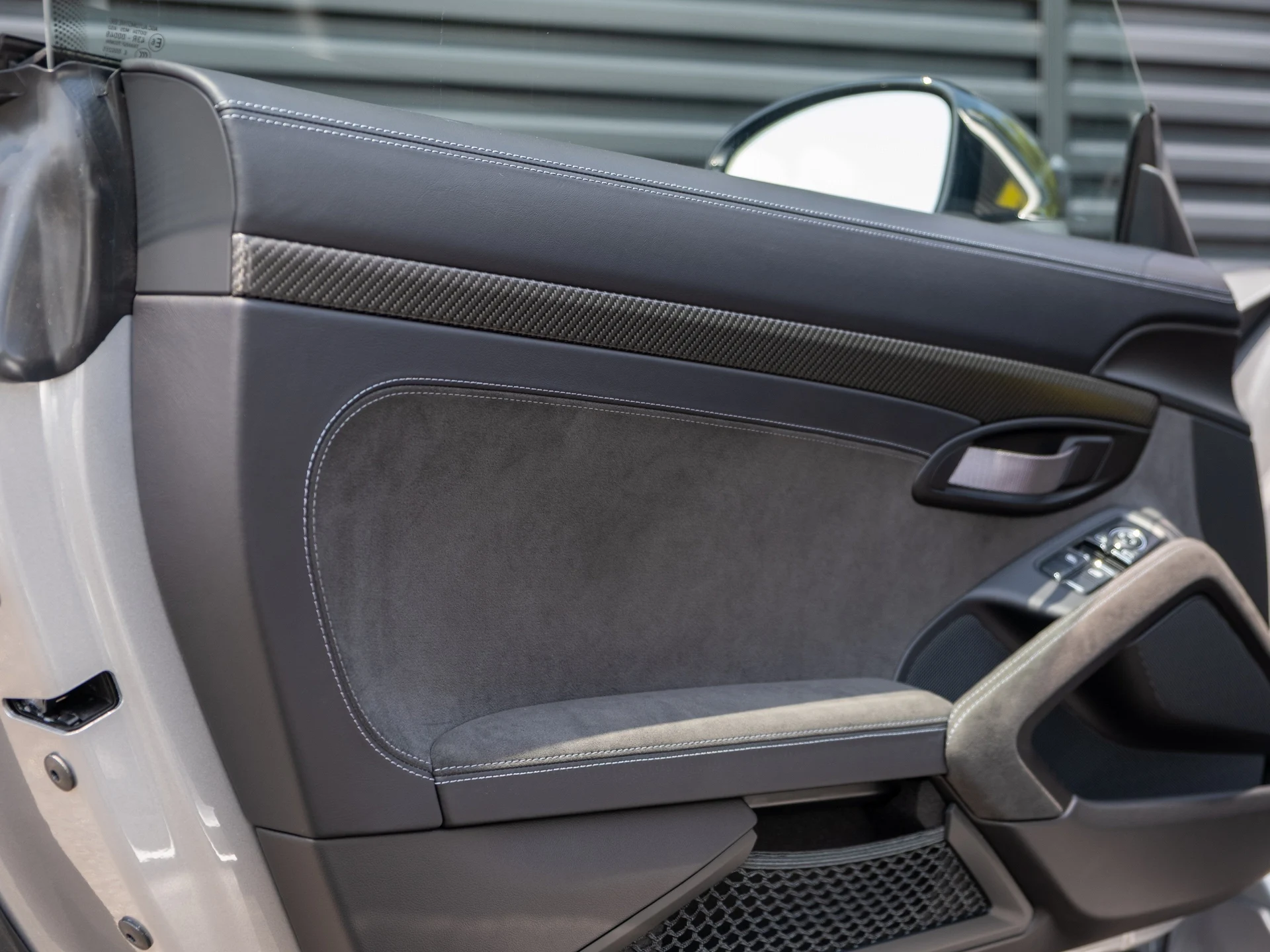 mph015_23249500_16_a337596afd