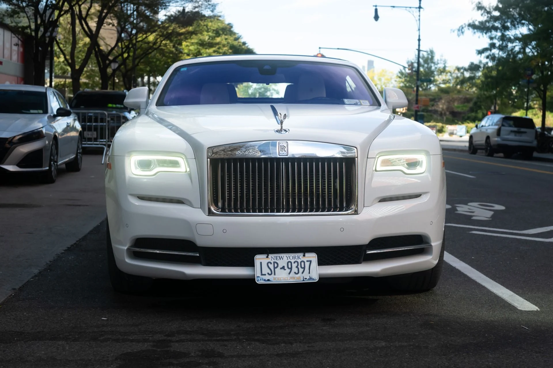 mph015_2328541532_Used_2018_Rolls_Royce_Dawn_1793292537_e7d3164c7b