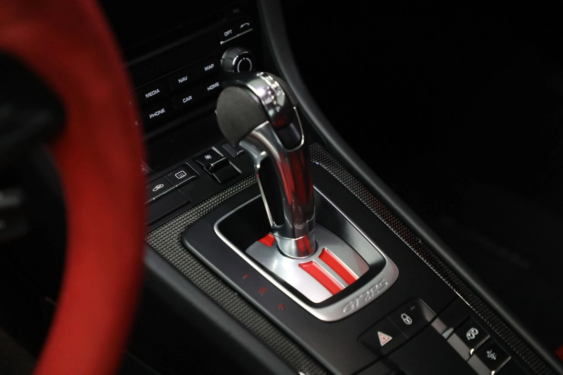 mph015_2330591345_Used_2018_Porsche_911_GT_2_RS_c9f9c1b986