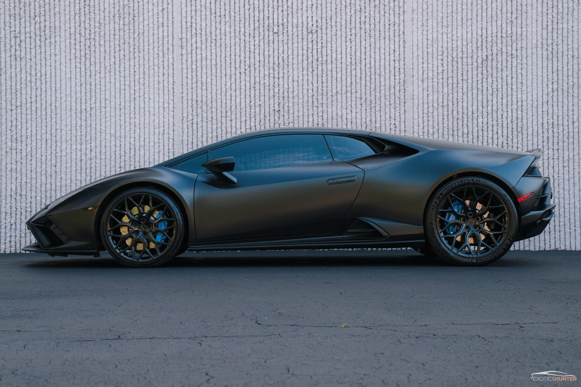 mph015_2338514241_Used_2020_Lamborghini_Huracan_EVO_in_Nero_Helena_w_FULL_Stealth_PPF_Blue_Interior_Vossen_Wheels_1743710386_de147f053f