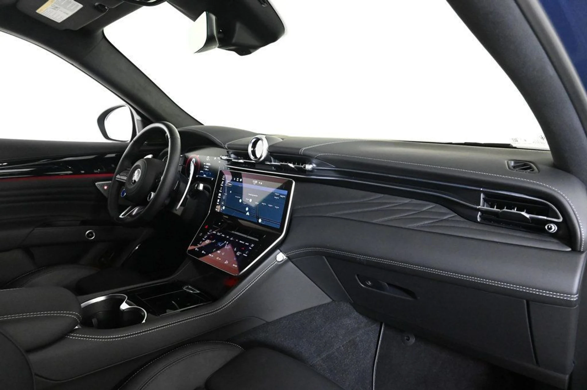 mph015_2344510775_used_2025_maserati_grecale_modena_11350_22945466_15_1024_912aff3550