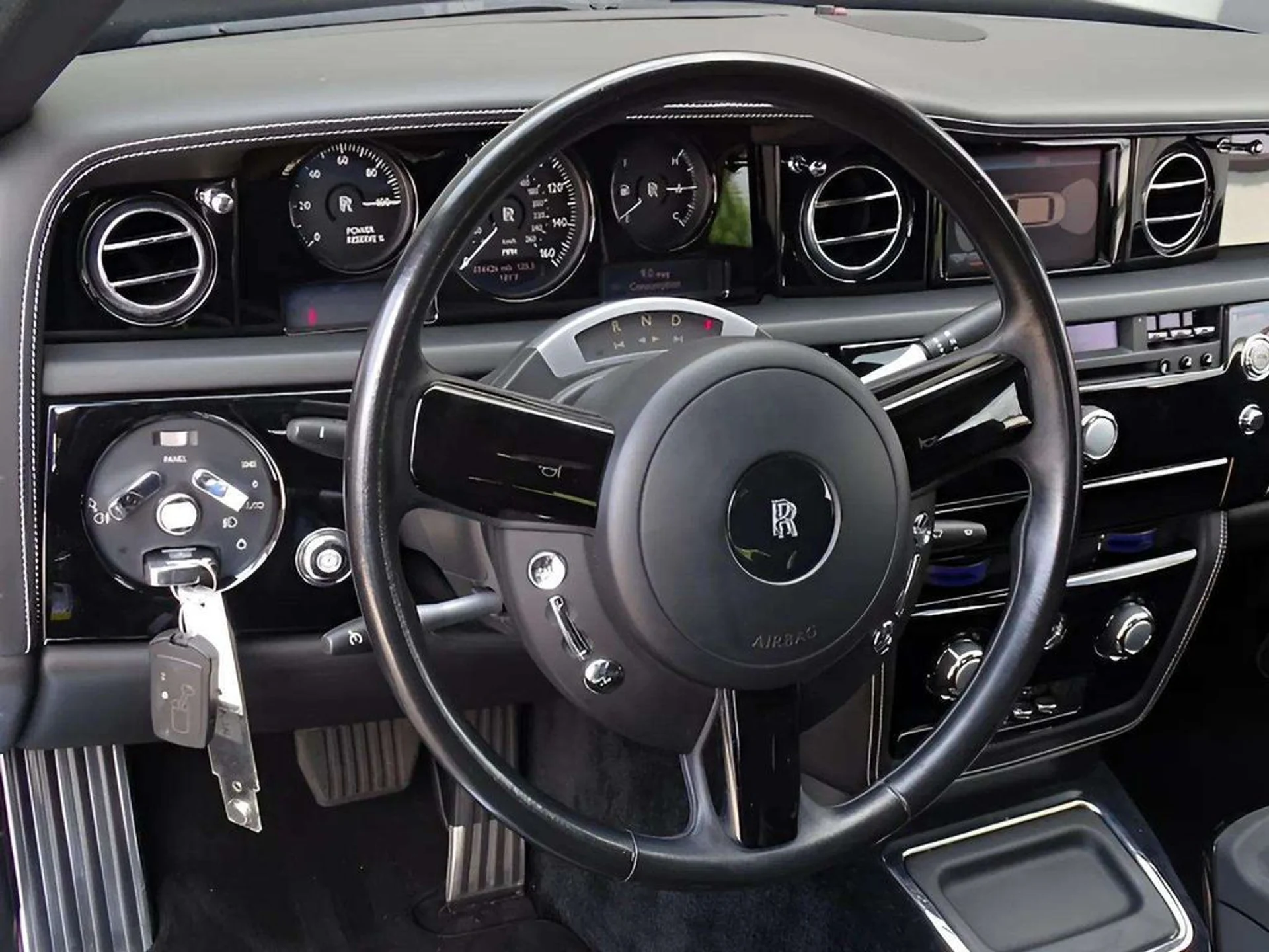 mph015_234518416_a010609a3bd1cd84cd3fdc2cfce45b17x_6b559b6a00