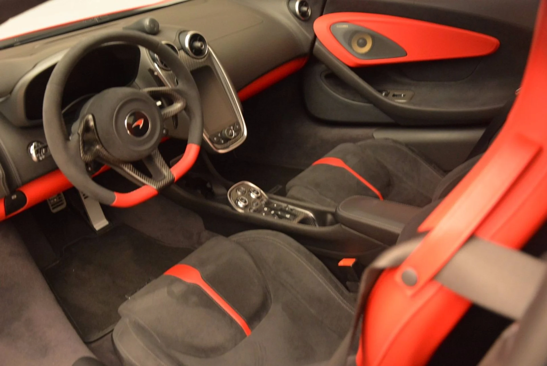 mph015_2345232151_Used_2017_Mc_Laren_570_GT_263e4019ca