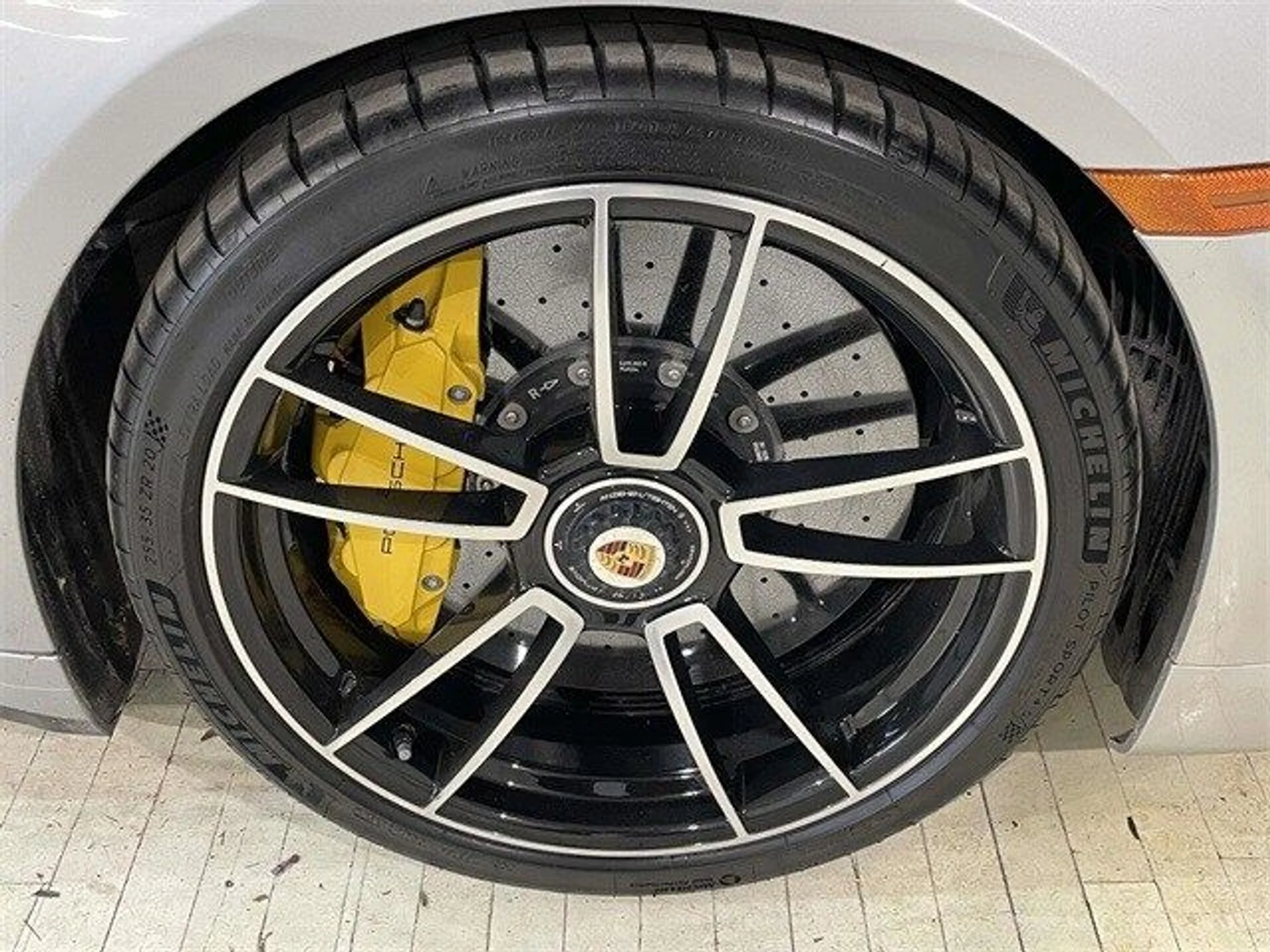 mph015_2347916837_e05741f98589ba5fc9cc1b1c8a20b07cx_7e2ede1fd8