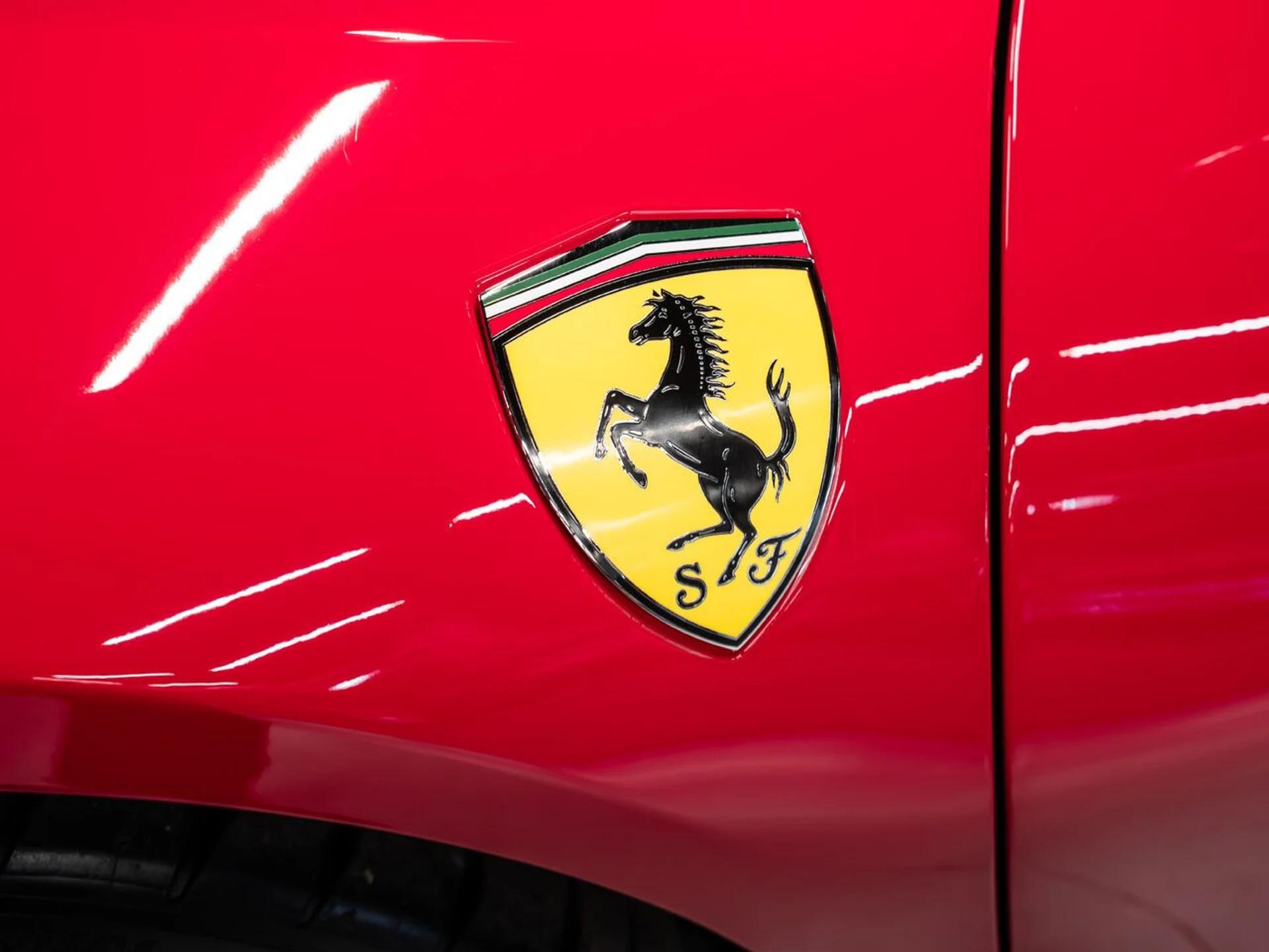 mph015_2349797093_ferrari_sf90_stradale_2023_aef50ccb60