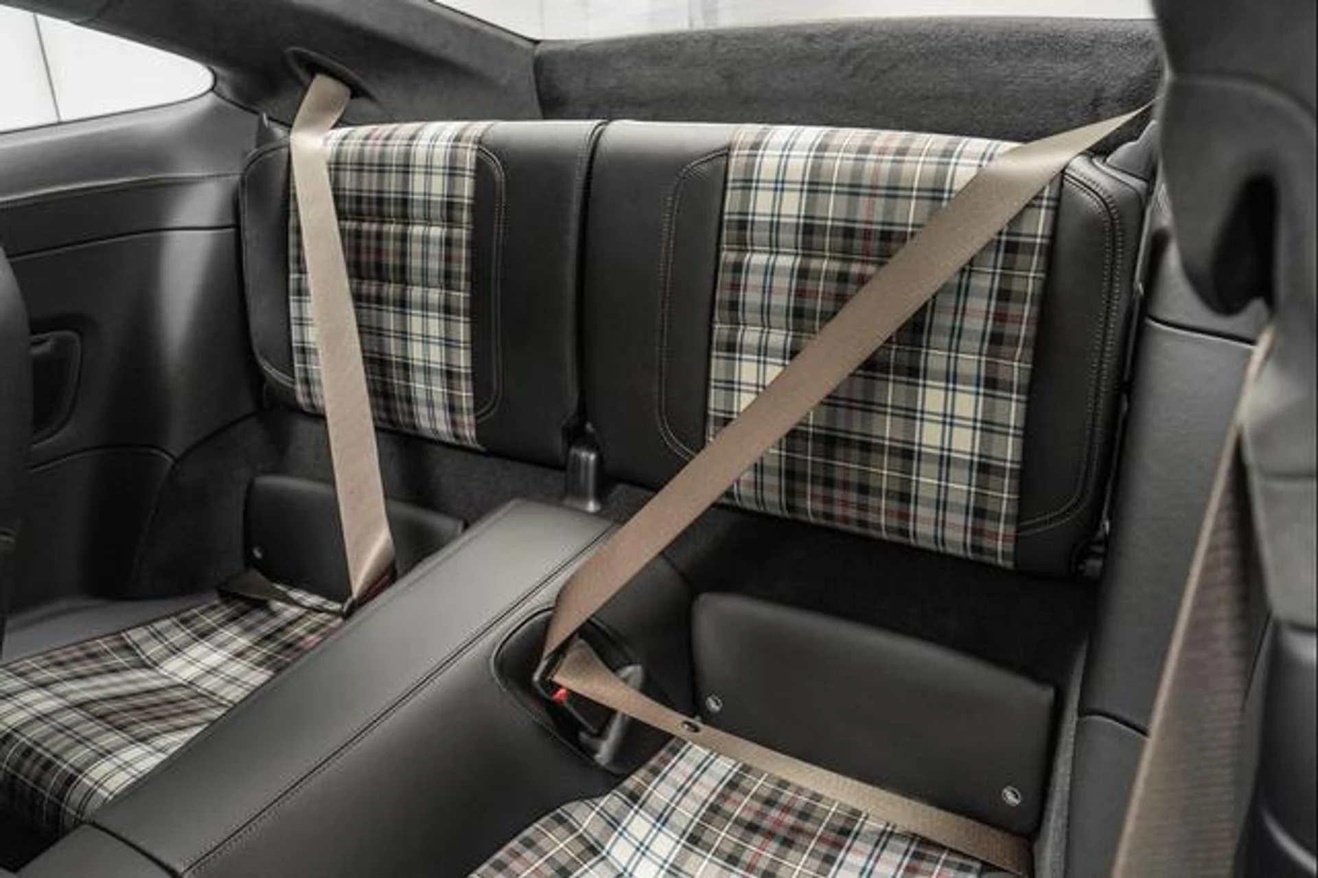 mph015_2353350863_U_Nm_Vkx_Z_Lp_H2_R_Djlau7t3y_Y_Tos_Uw_a86be65595