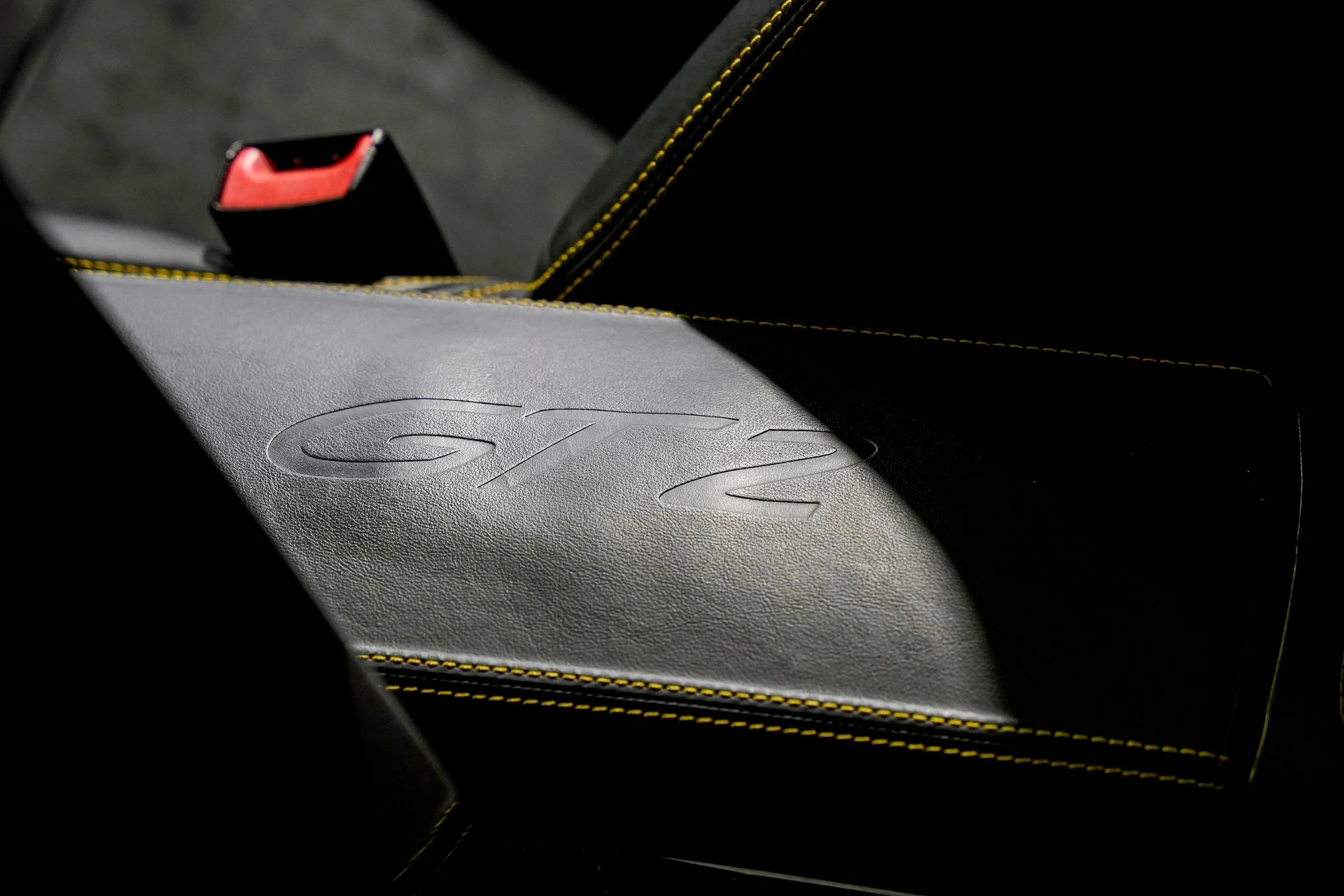 mph015_2354160096_191b94a2d0ef8b3adf3a241b740215fax_b10976411a