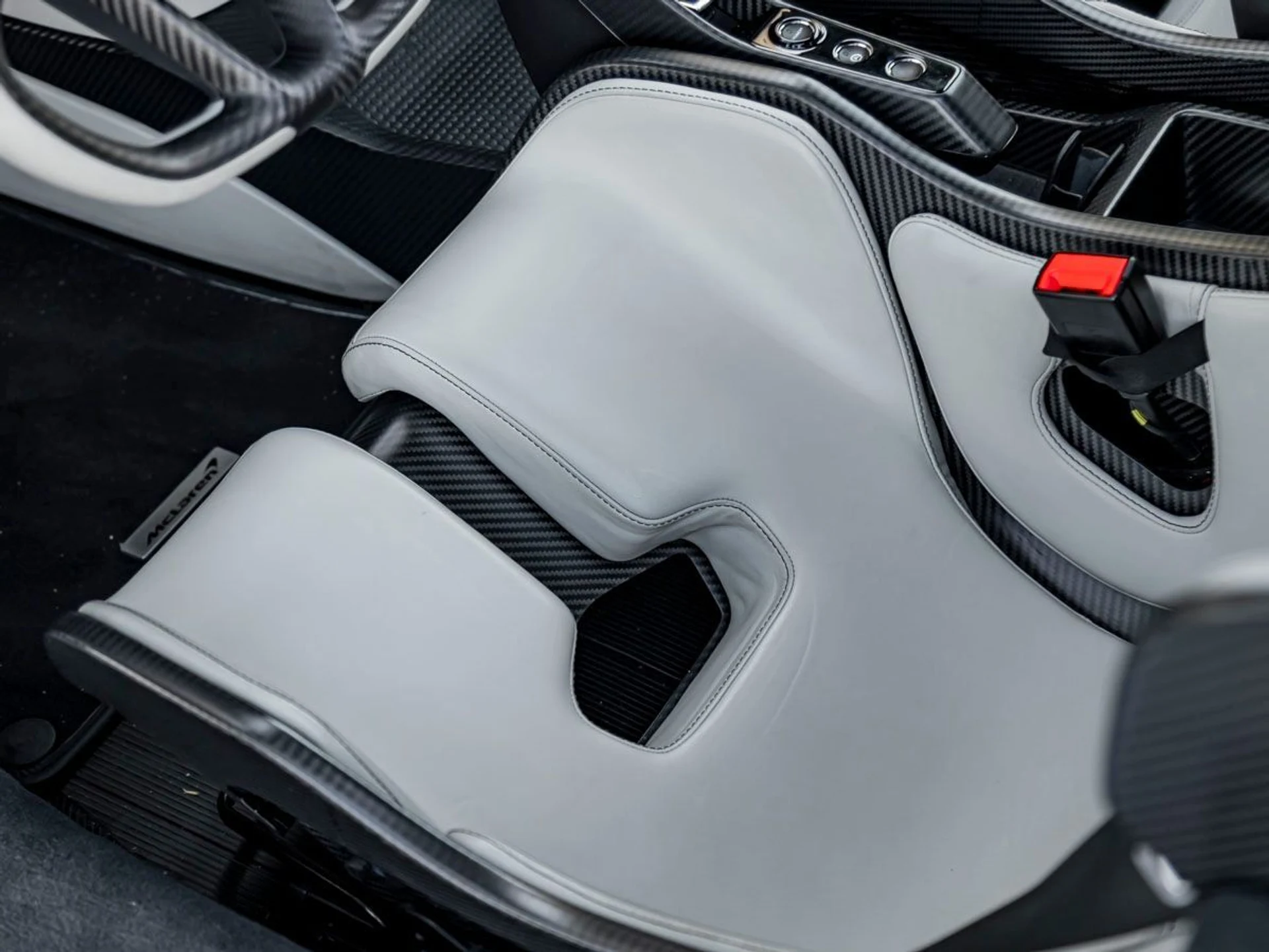 mph015_235661940_16_a356511451