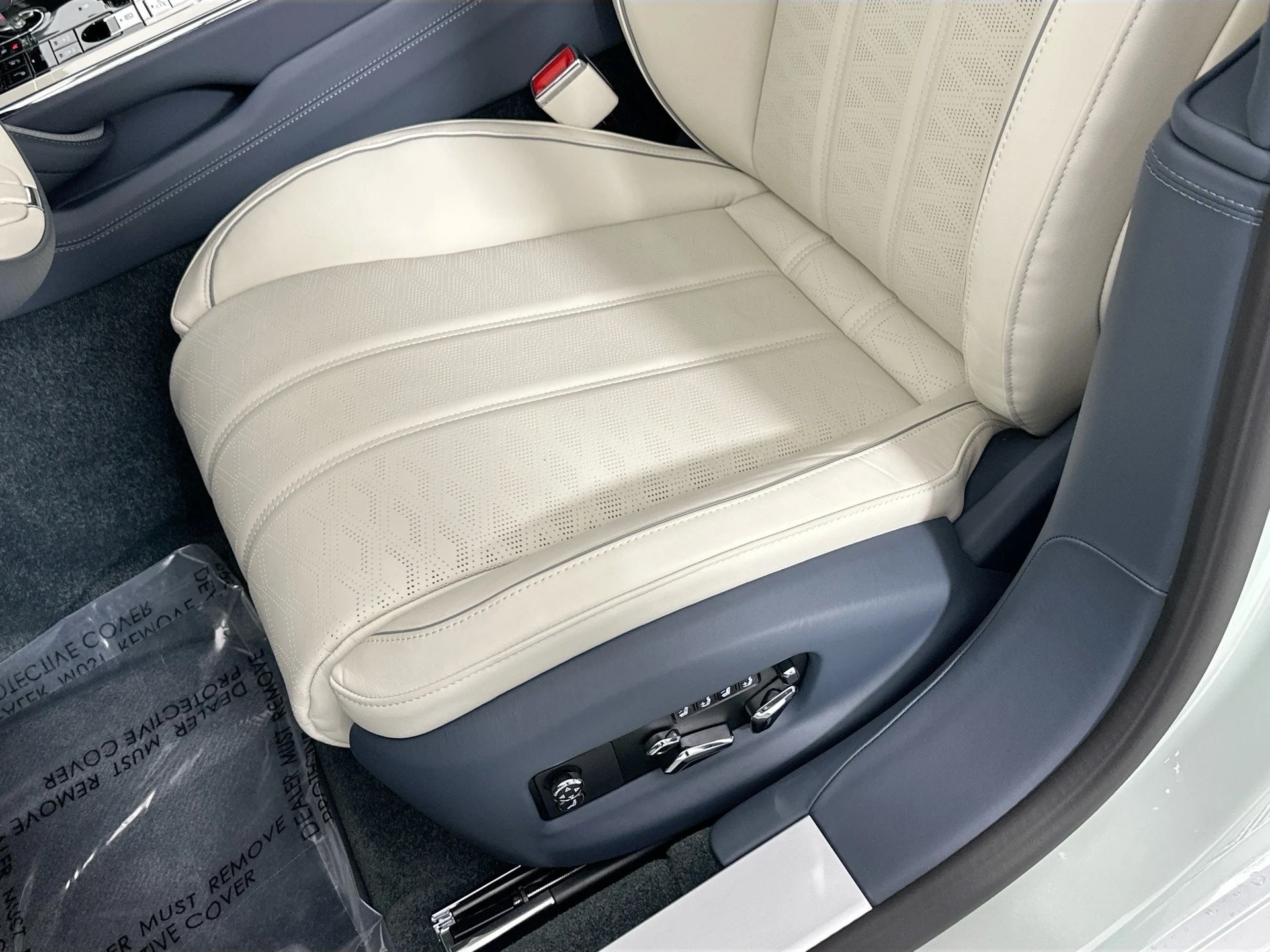 mph015_2357114588_16_57e6c06abc