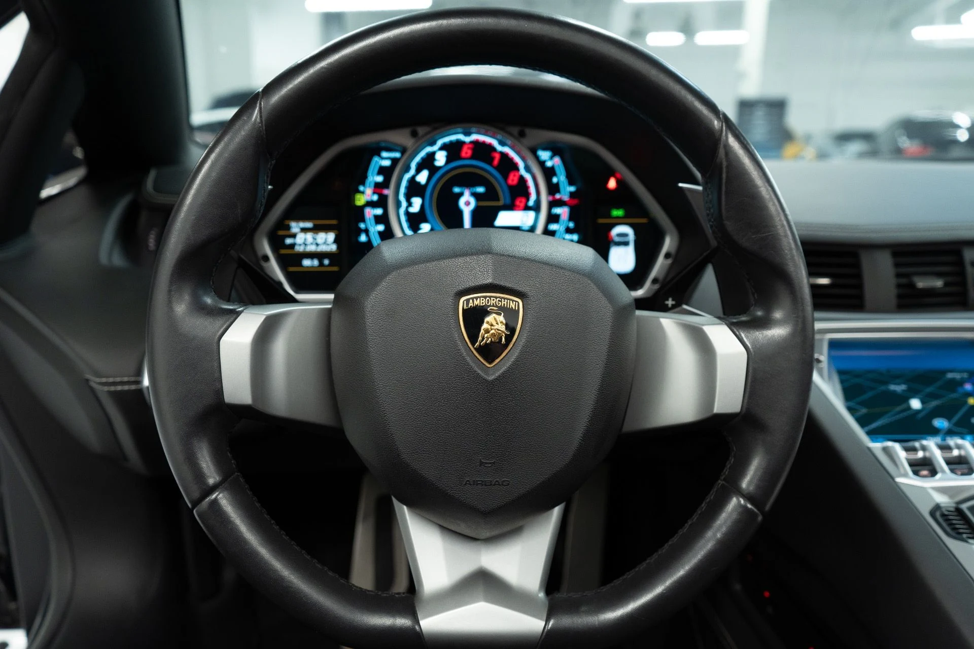 mph015_2362659544_Used_2015_Lamborghini_Aventador_LP_700_4_1765230650_a7f69679b5