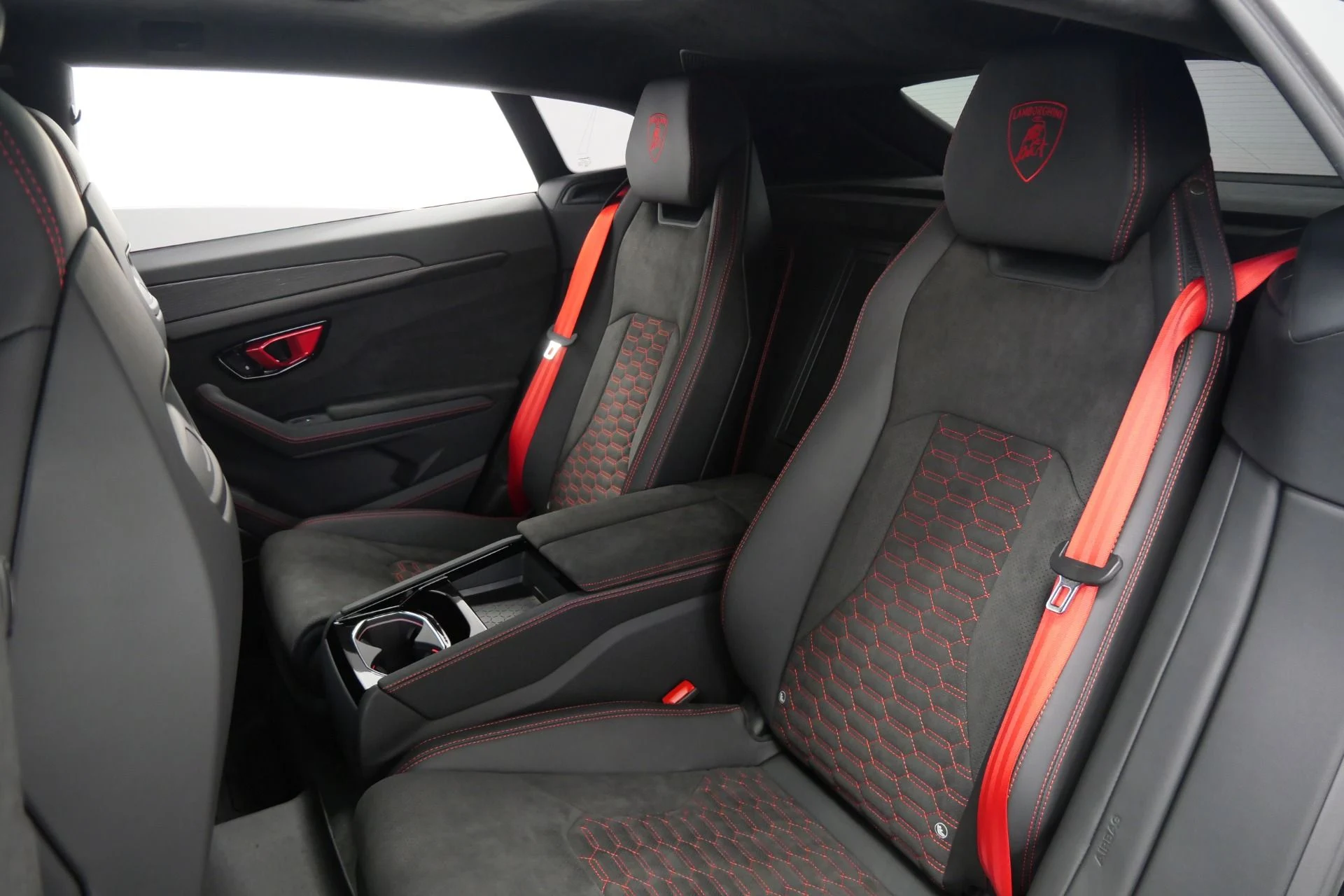 mph015_2363416447_Used_2024_Lamborghini_Urus_S_318_K_MSRP_Very_Low_Miles_Loaded_1776956562_20bab7b466