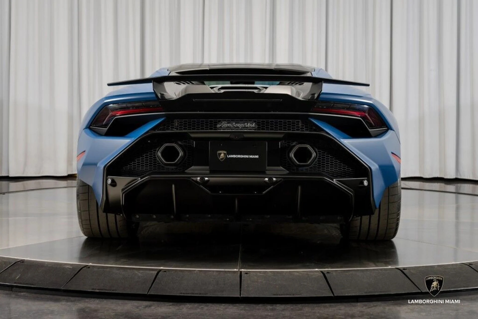 mph015_2365687709_884360c970b88d42cabcb7226d7bd115_37c8a00709